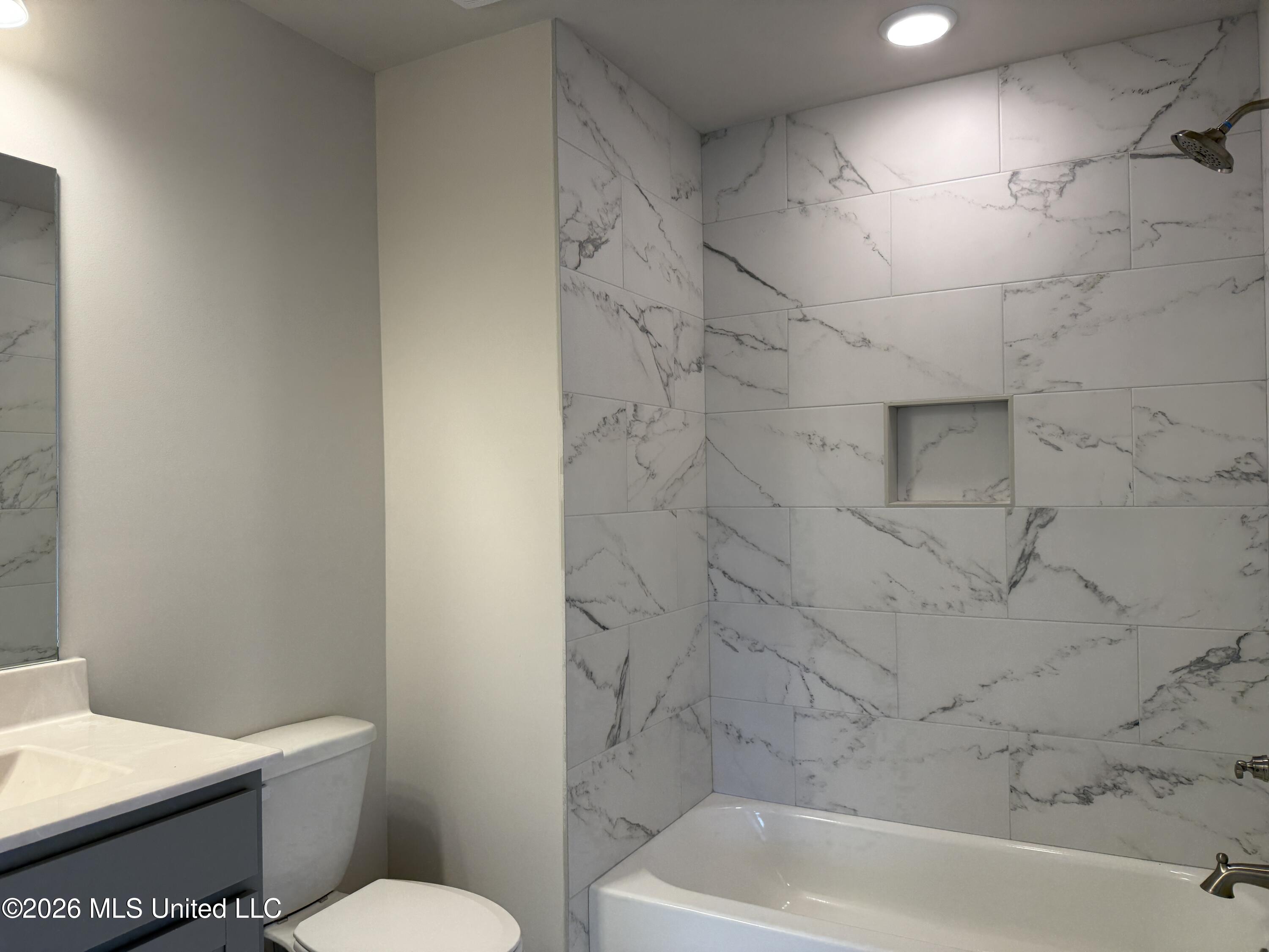 6597 Boxley Pointe Property Photo 11