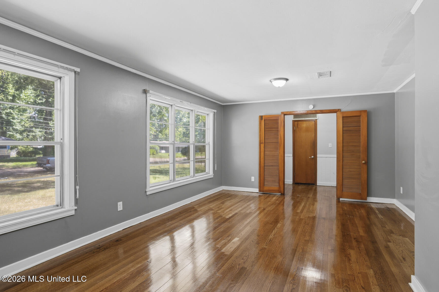 5863 Canton Park Drive Property Photo 6