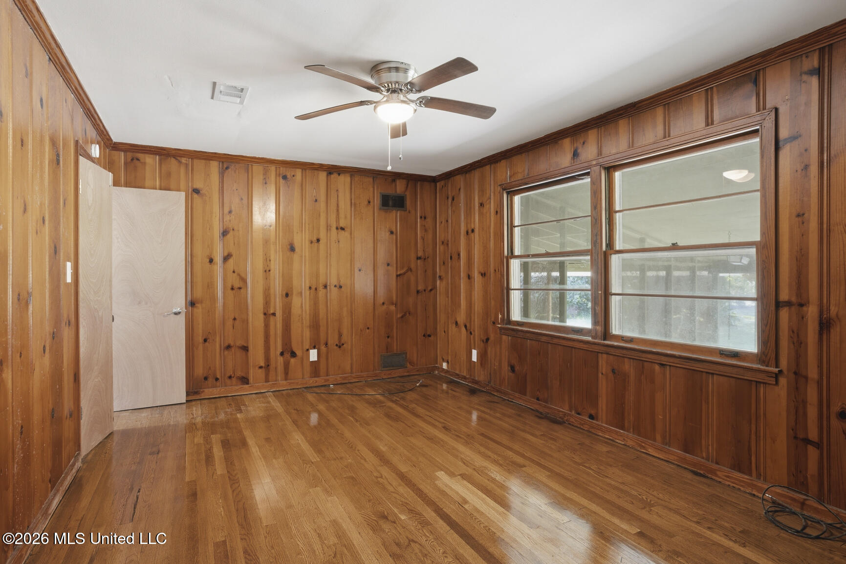 5863 Canton Park Drive Property Photo 8
