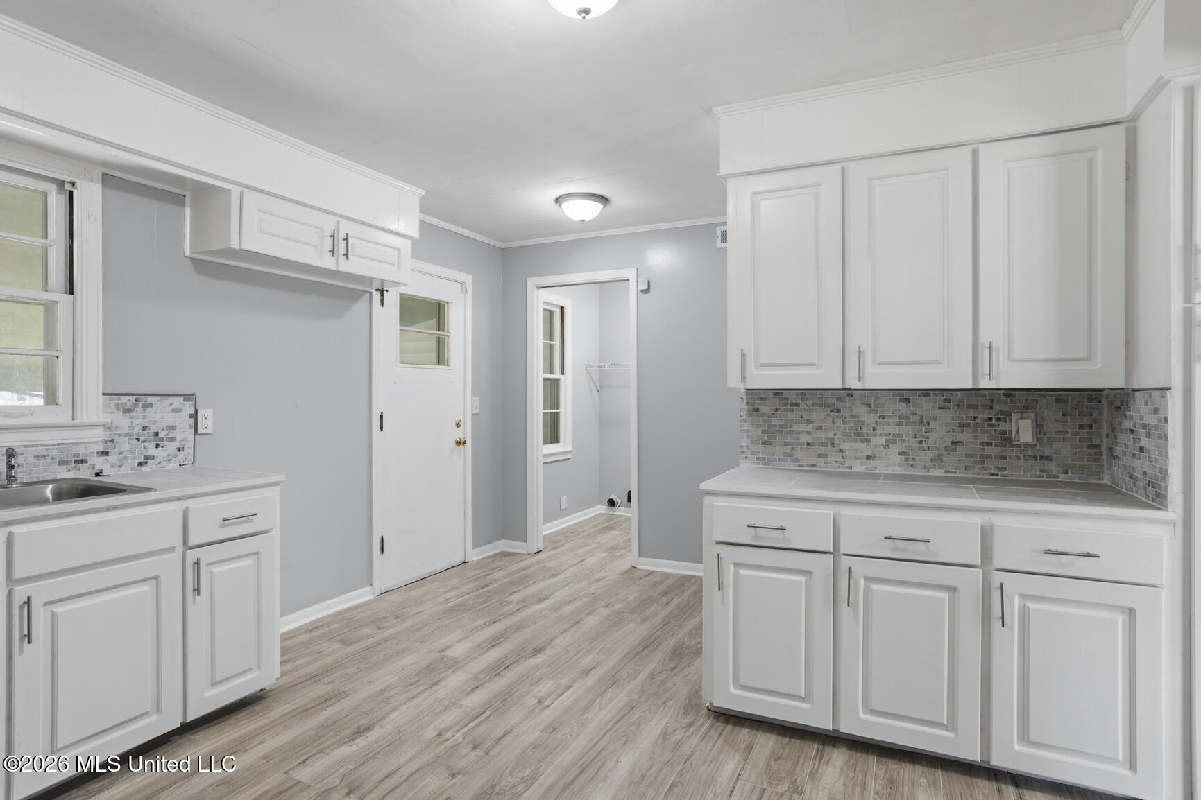 5863 Canton Park Drive Property Photo 10