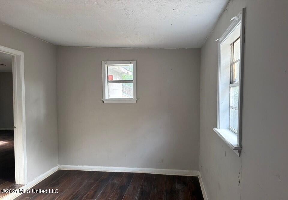 703 Hillmont Drive Property Photo 8