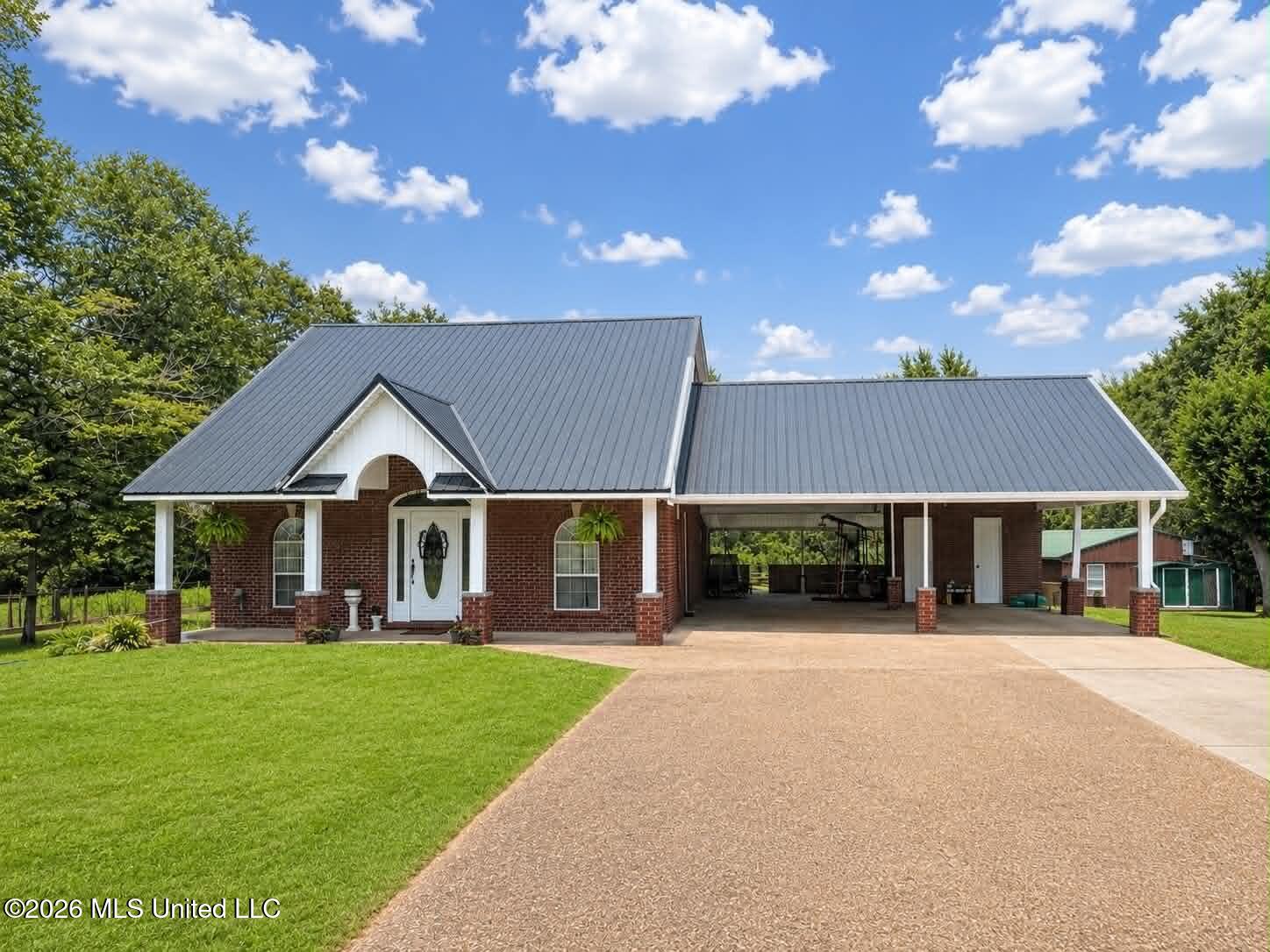 2125 Fig Farm Road Property Photo 1