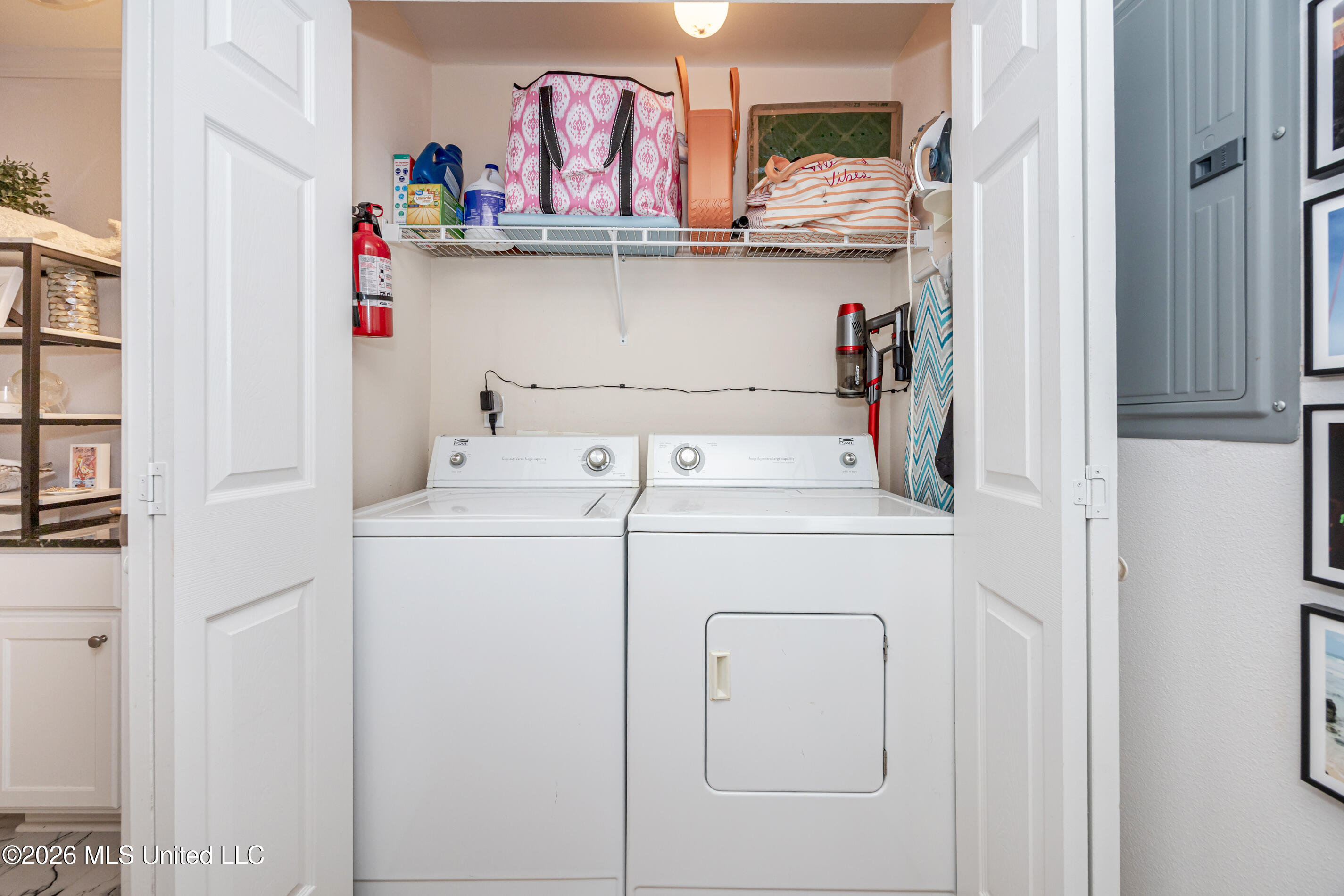 2421 Beachview Drive Property Photo 29