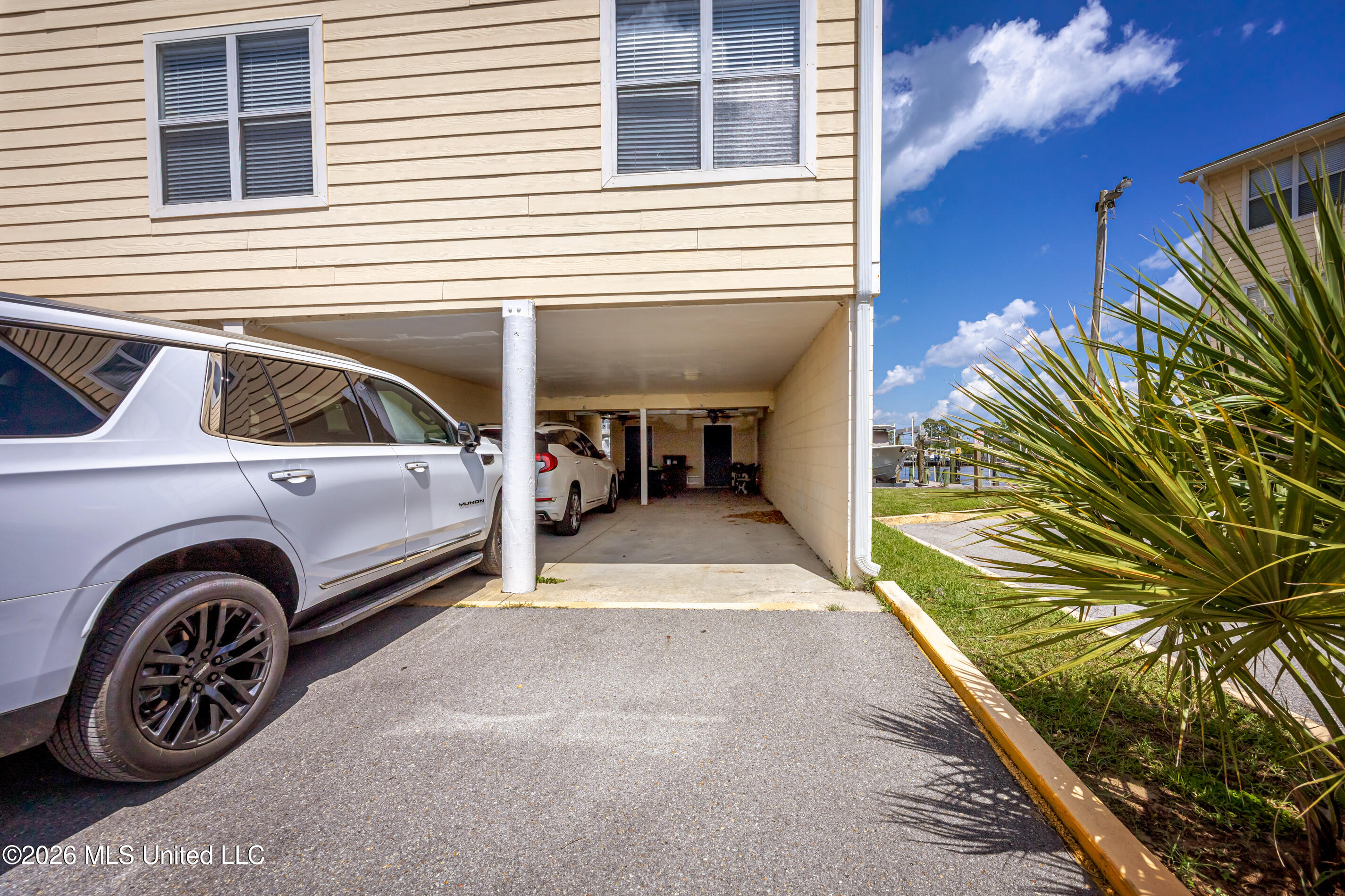 2421 Beachview Drive Property Photo 46