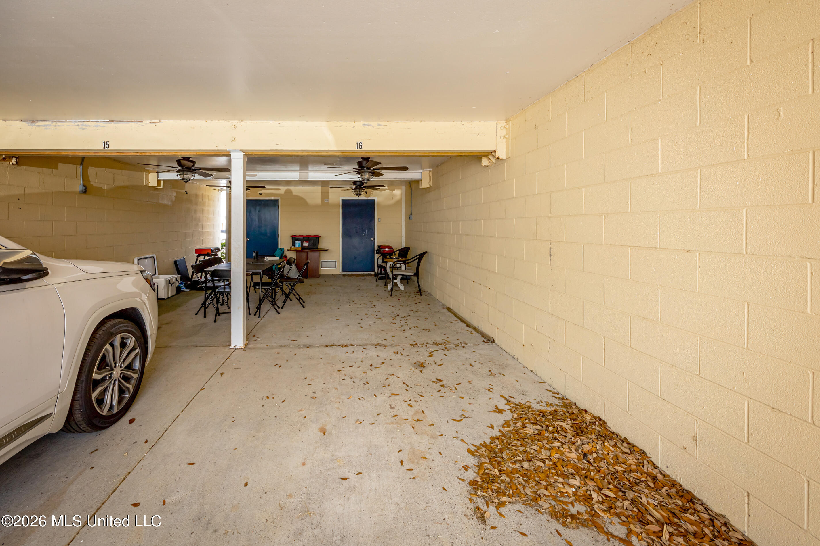 2421 Beachview Drive Property Photo 47