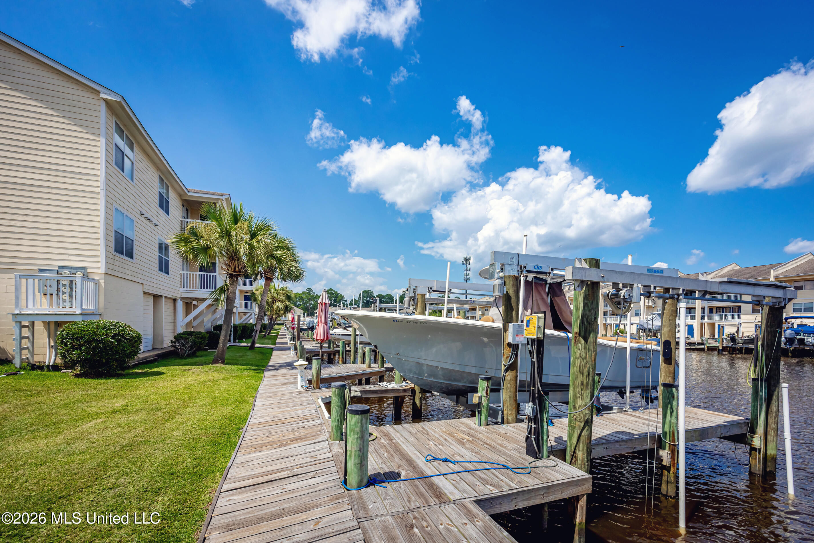 2421 Beachview Drive Property Photo 56