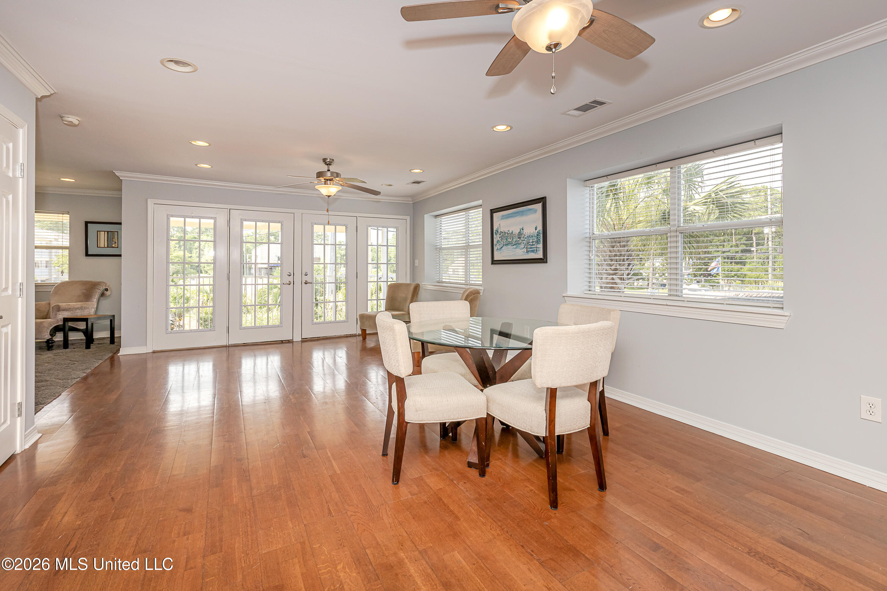 2421 Beachview Drive Property Photo 73