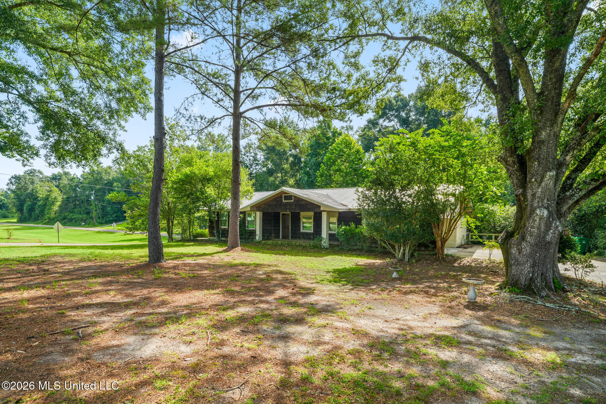 225 Hillman Road Property Photo 2