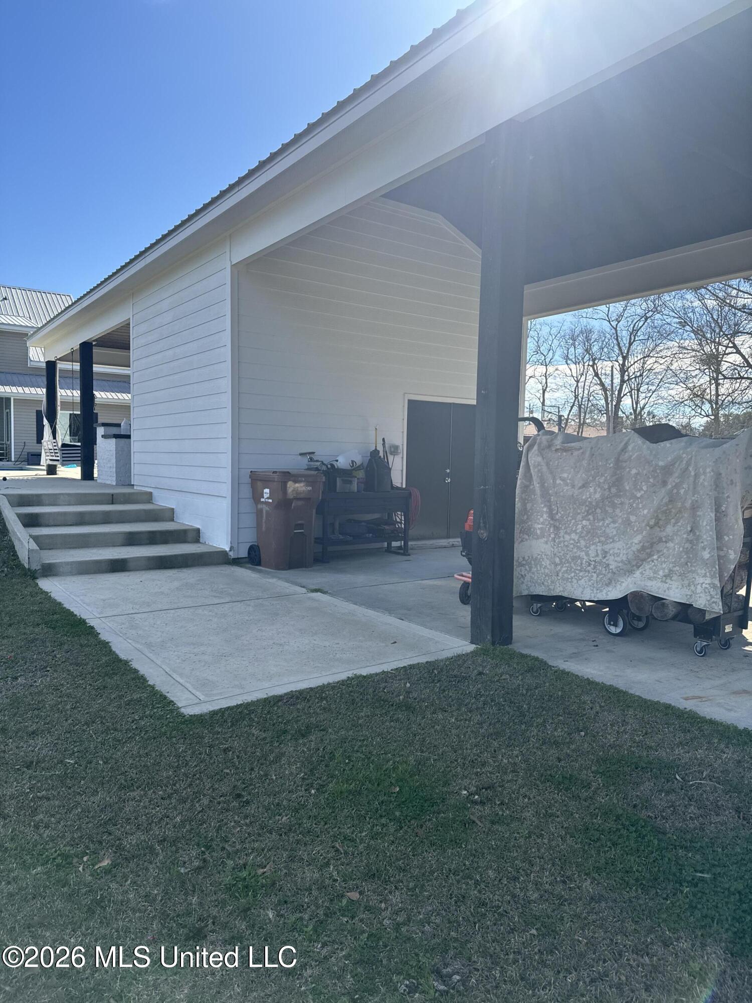 9190 Pinecrest Drive Property Photo 27