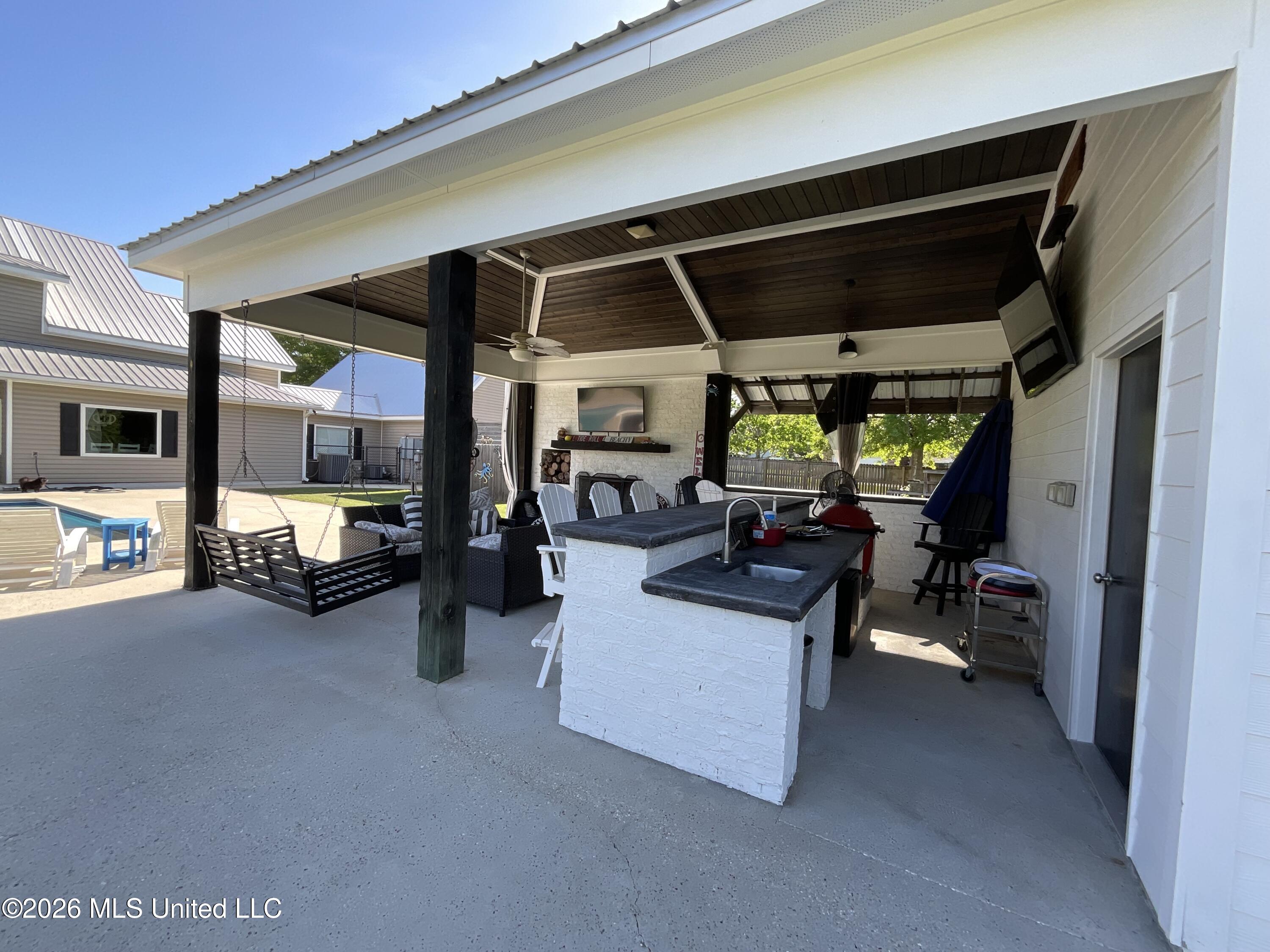 9190 Pinecrest Drive Property Photo 28