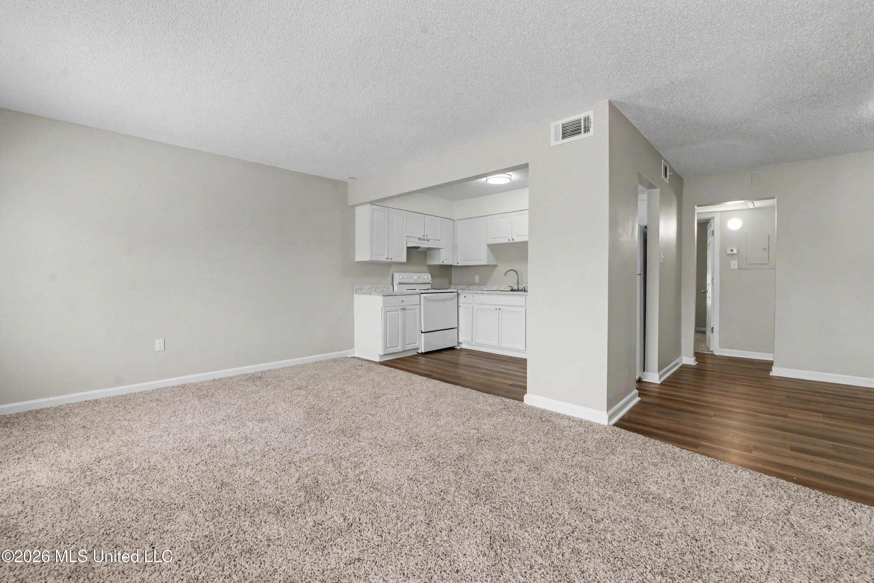 245 Mc Donnell Avenue Property Photo 10