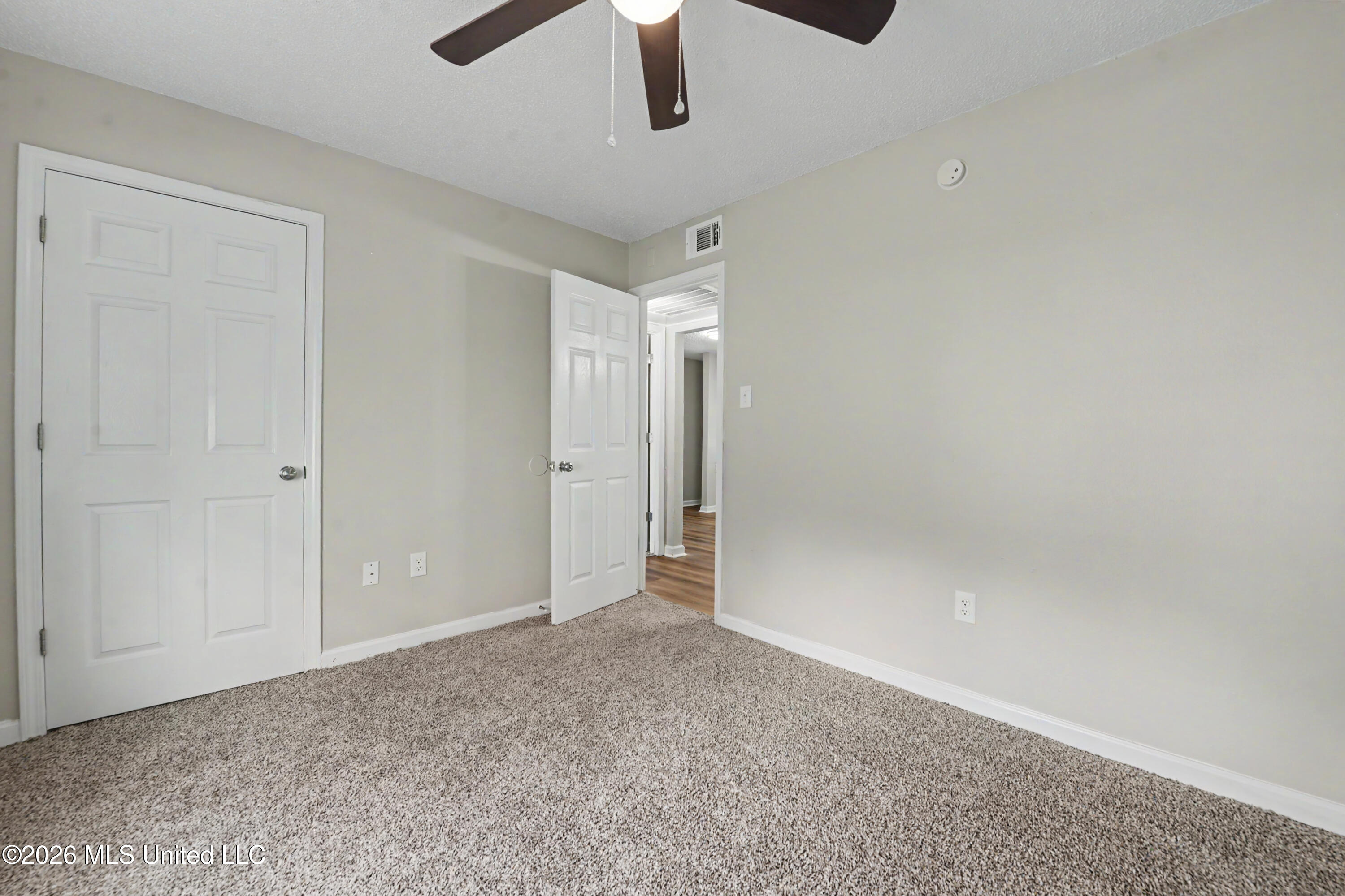 245 Mc Donnell Avenue Property Photo 15