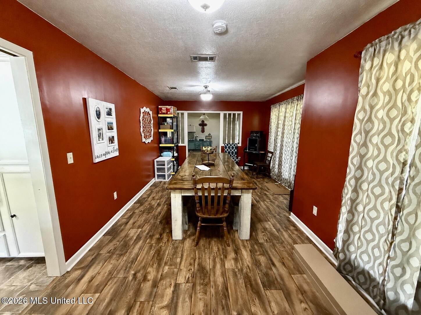 453 Nw Oak Street Property Photo 13