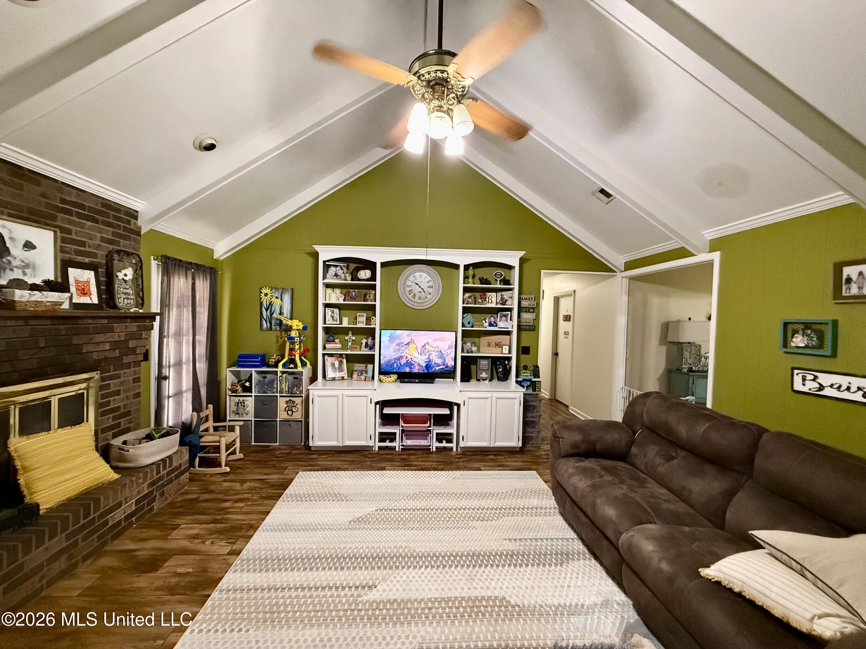 453 Nw Oak Street Property Photo 14