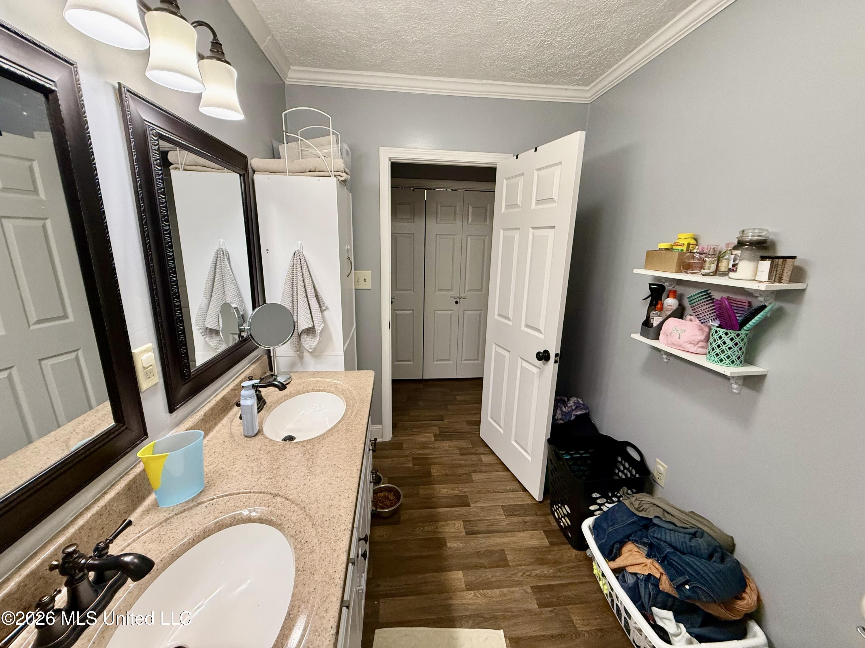 453 Nw Oak Street Property Photo 43