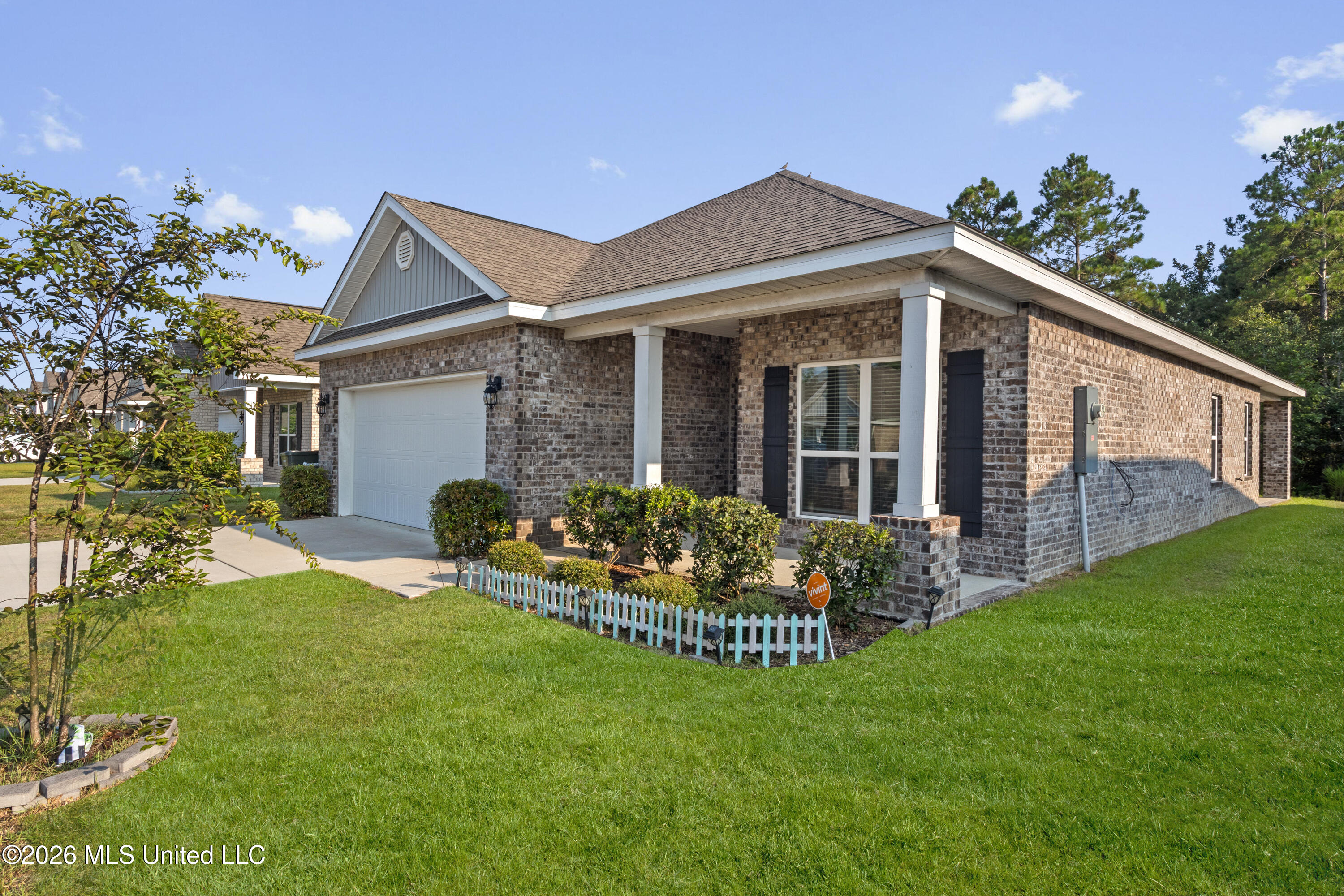 80 Saltmeadow Circle Property Photo 2