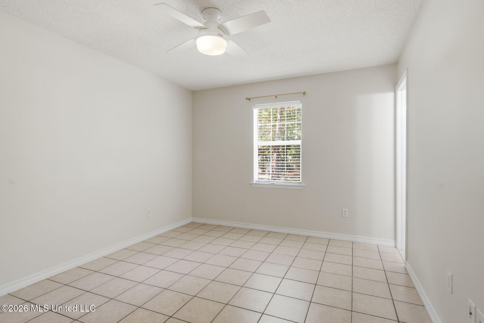 1333 Oak Street Property Photo 13