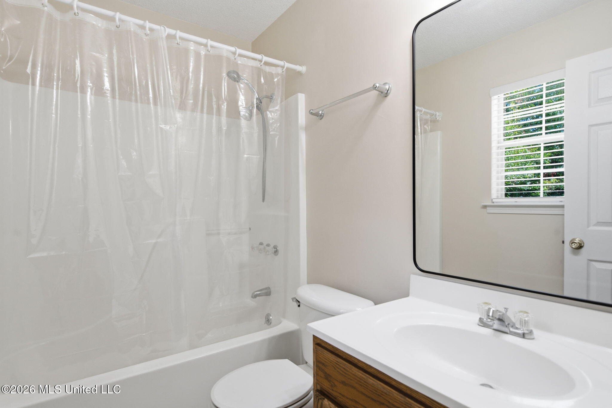 1333 Oak Street Property Photo 15