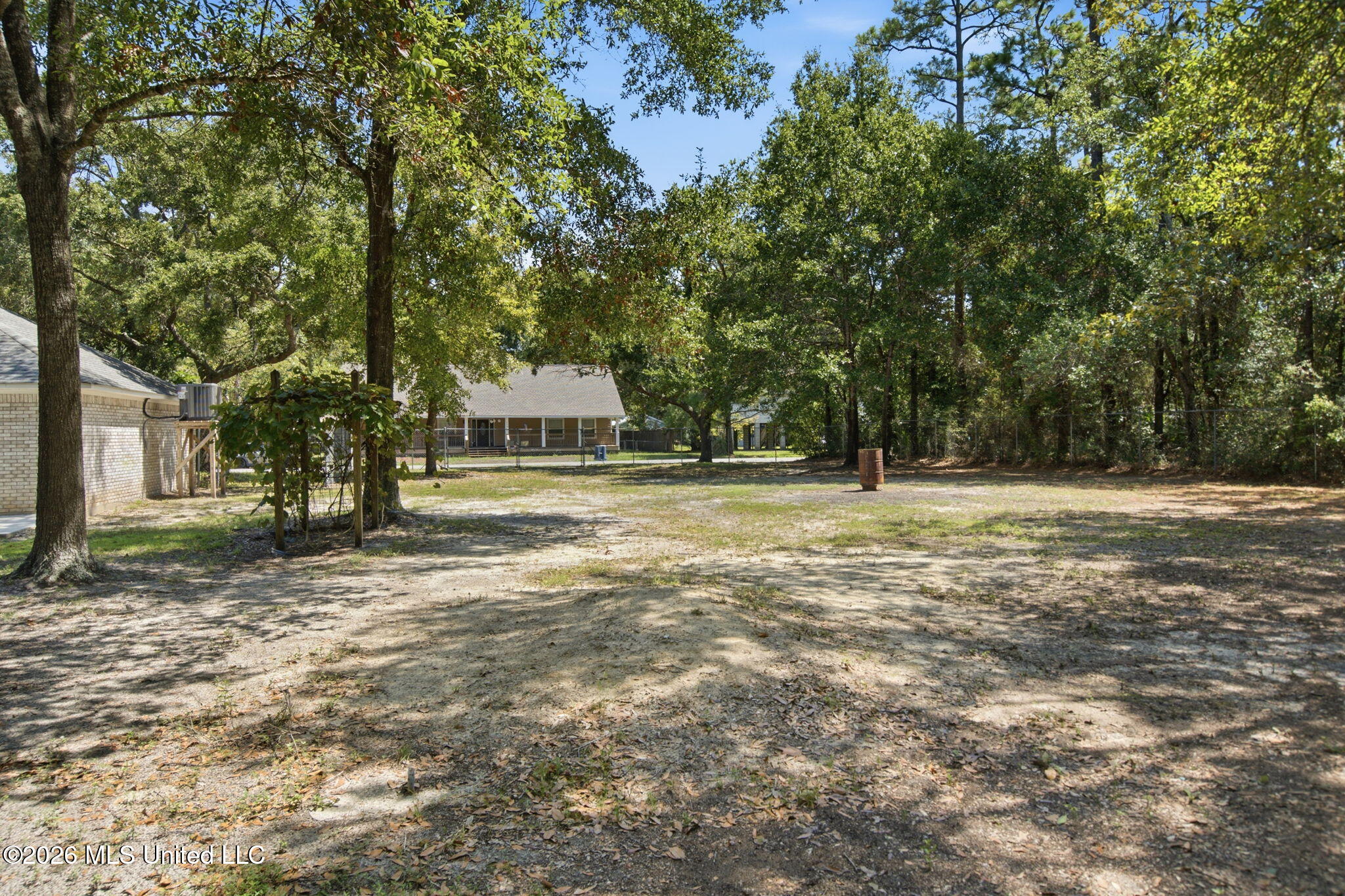1333 Oak Street Property Photo 25