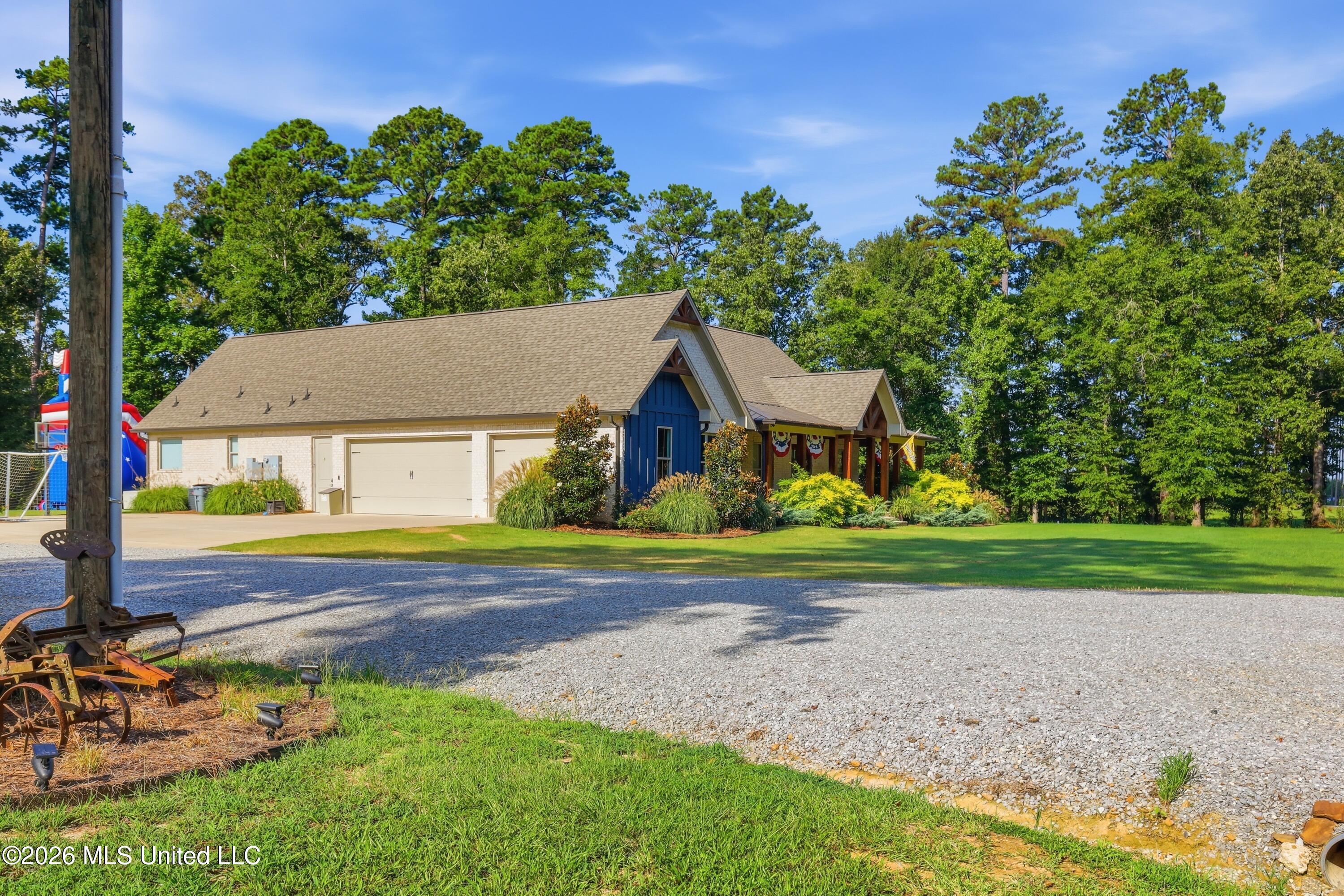 678 Stull Road Property Photo 4