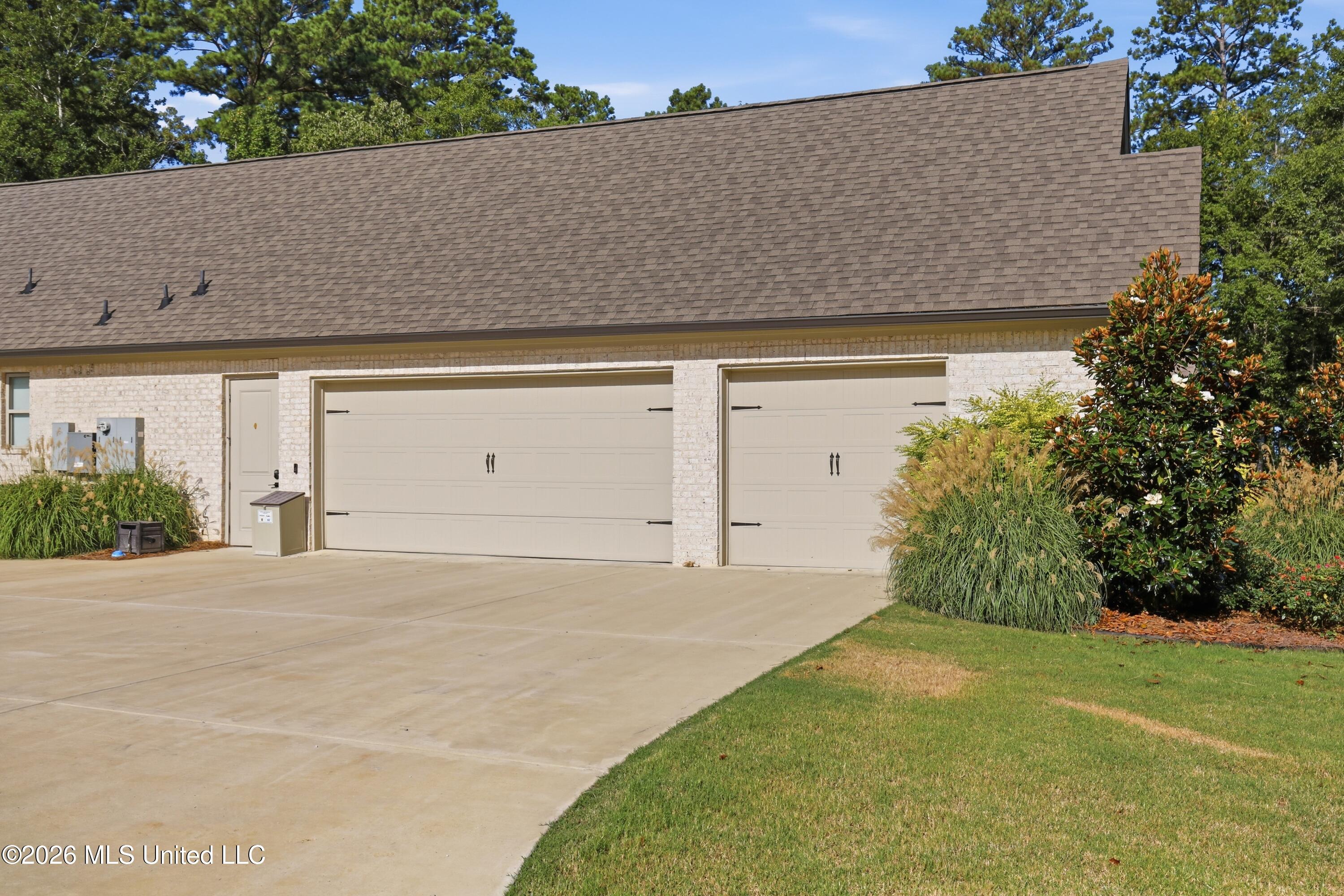 678 Stull Road Property Photo 5