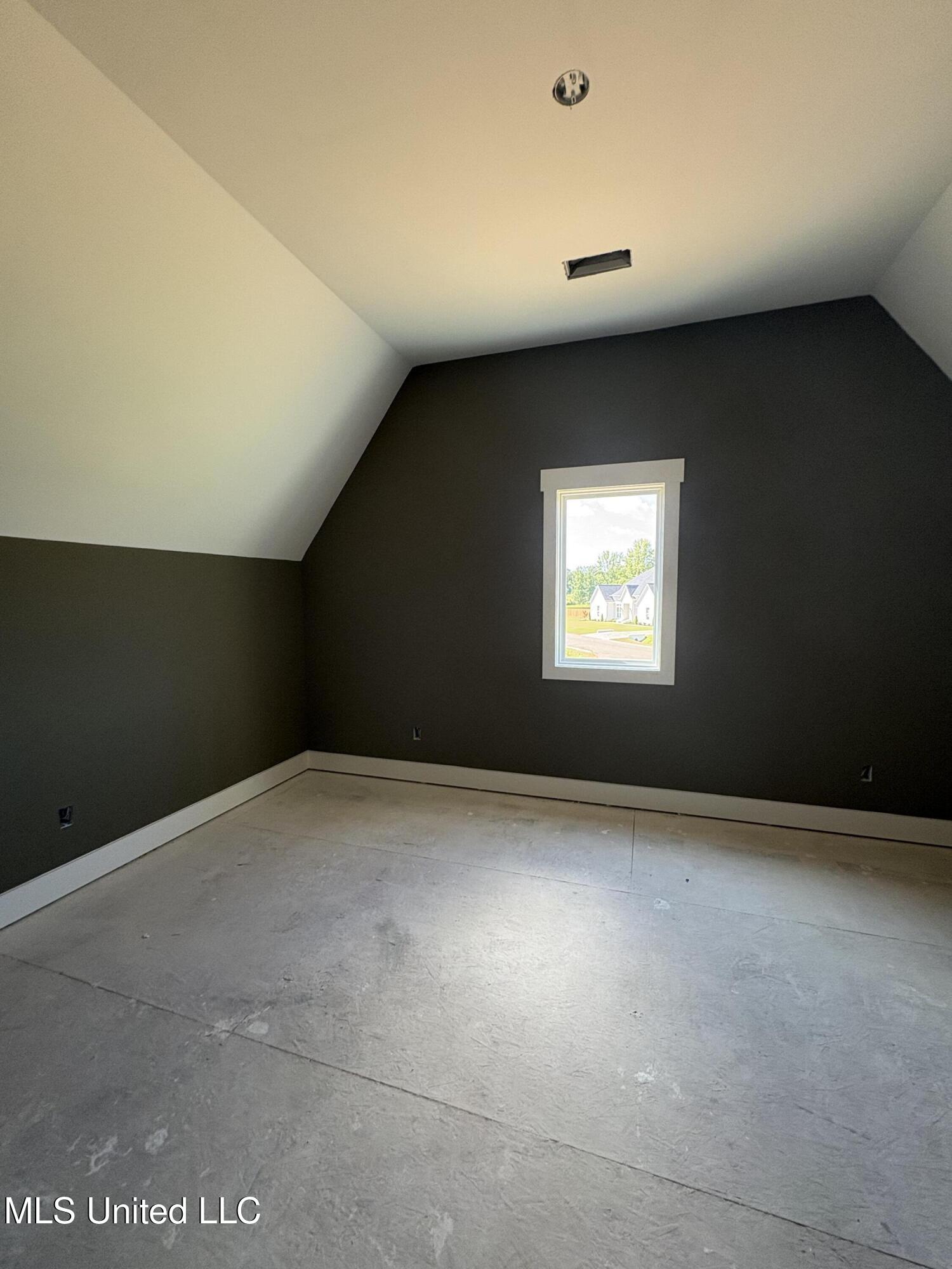 1558 John Thomas Cove Property Photo 34