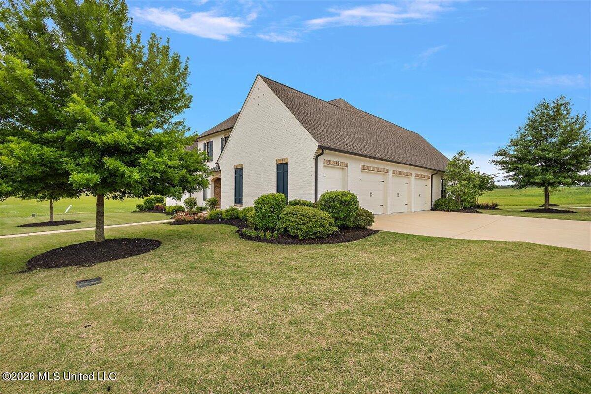 330 Lake Village Drive Property Photo 61
