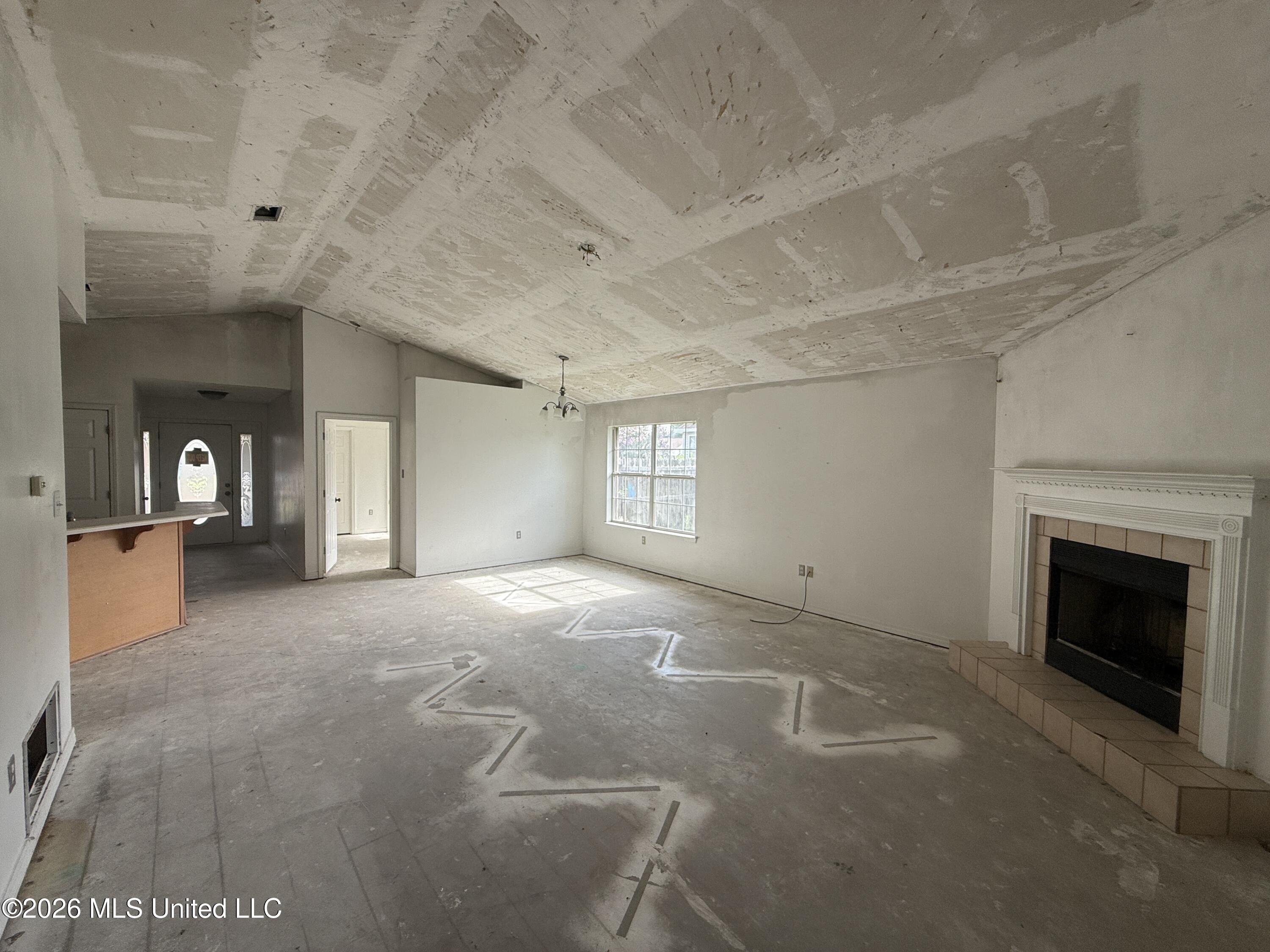 14232 S Country Hills Property Photo 3