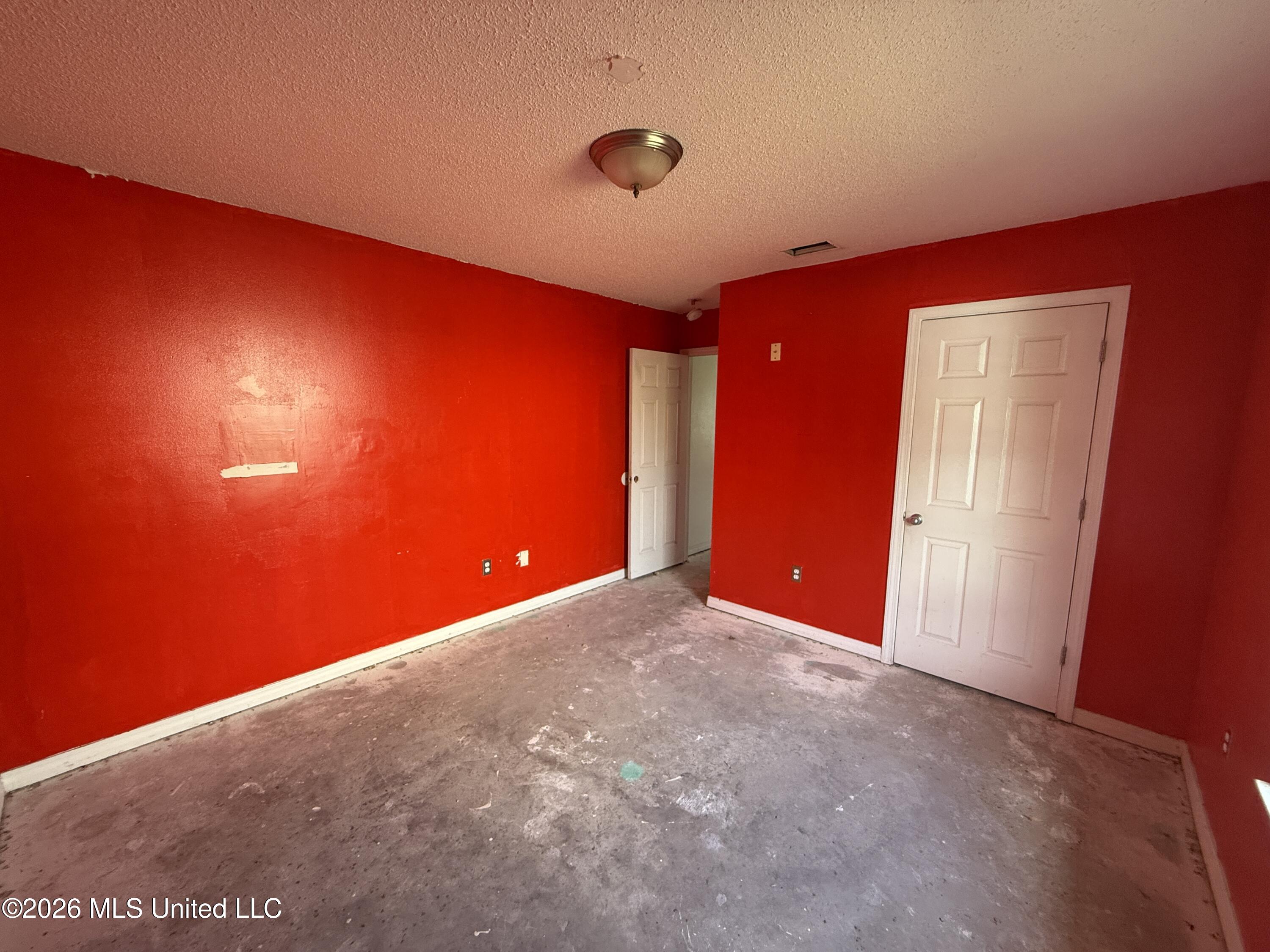 14232 S Country Hills Property Photo 11
