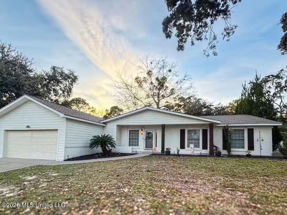 33 Woodbine Drive Property Photo 4