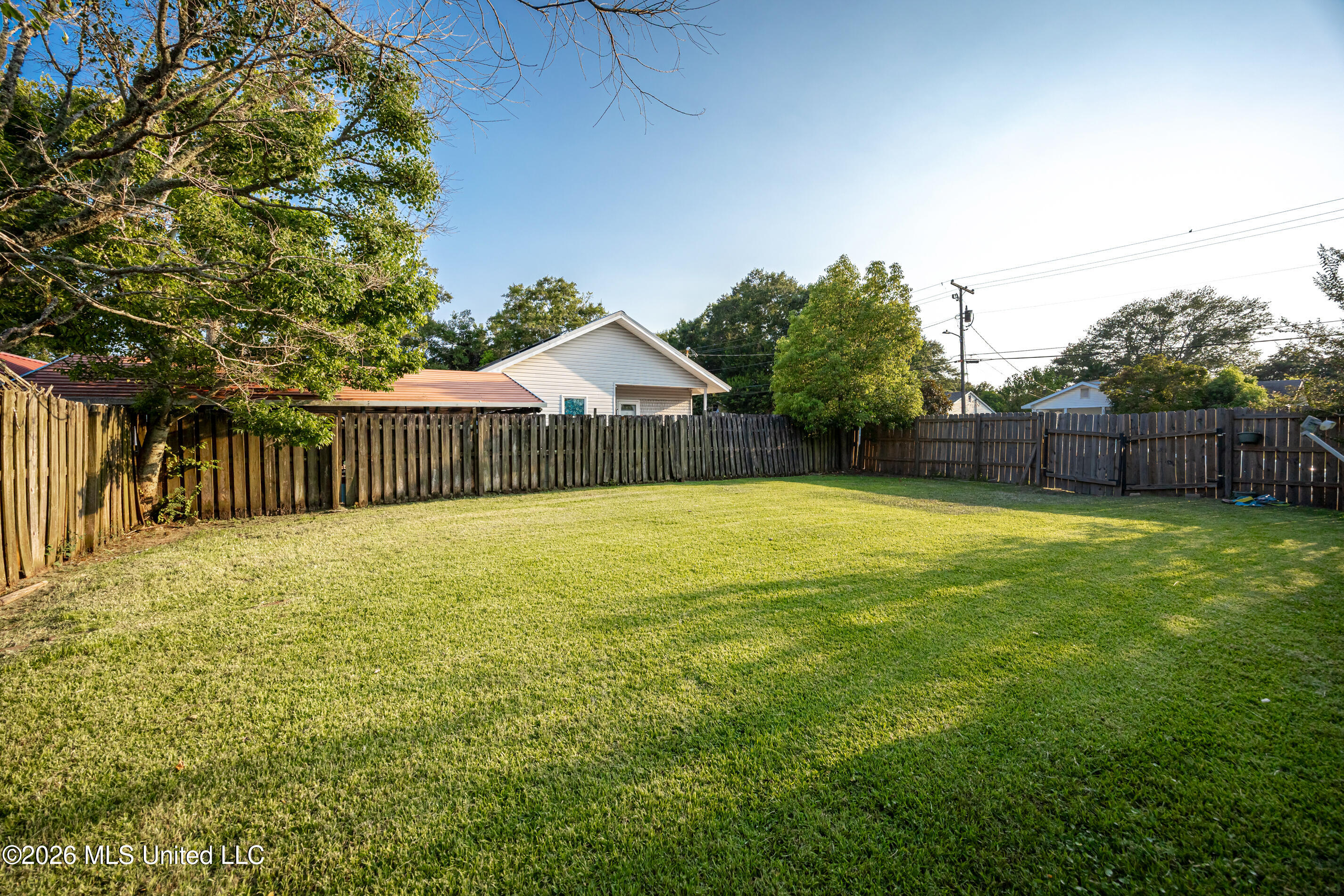 1806 Roosevelt Street Property Photo 31