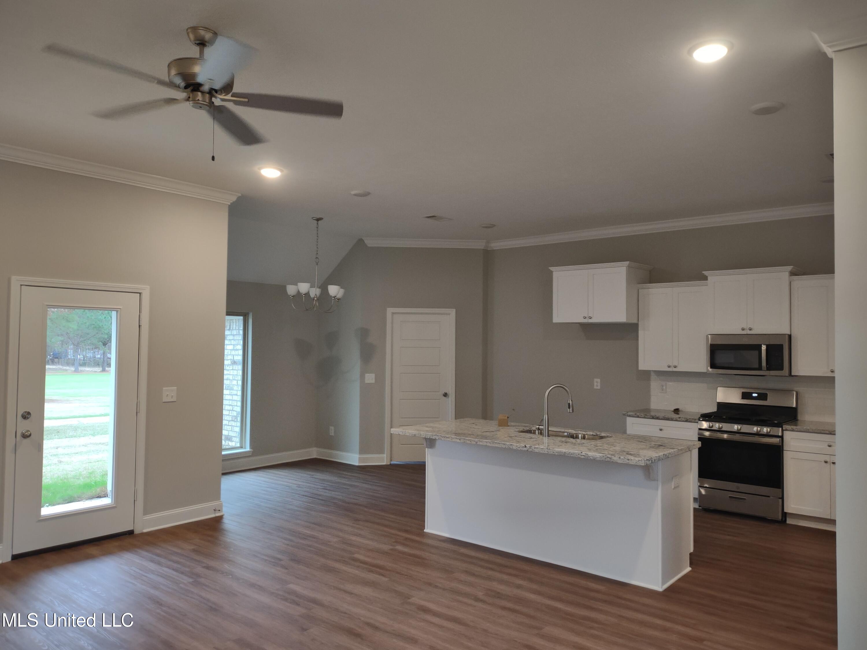 620 Westfield Drive Property Photo 6