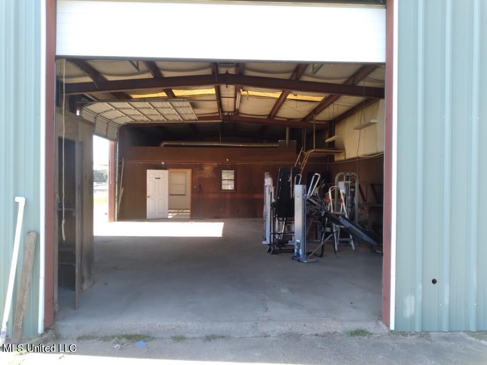 6012 S Hwy 55 Property Photo 5