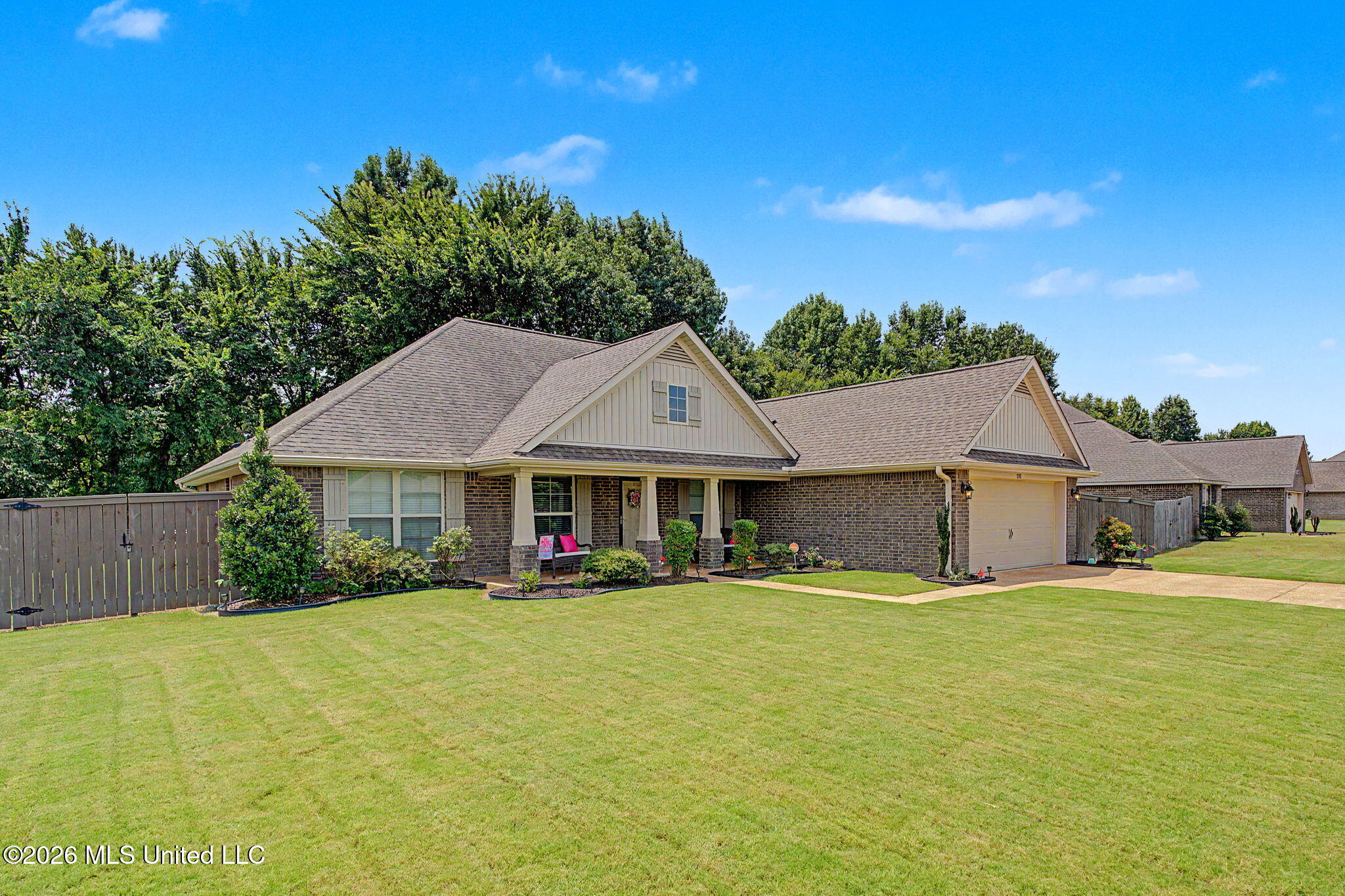 8781 Courtly Circle S Property Photo 3