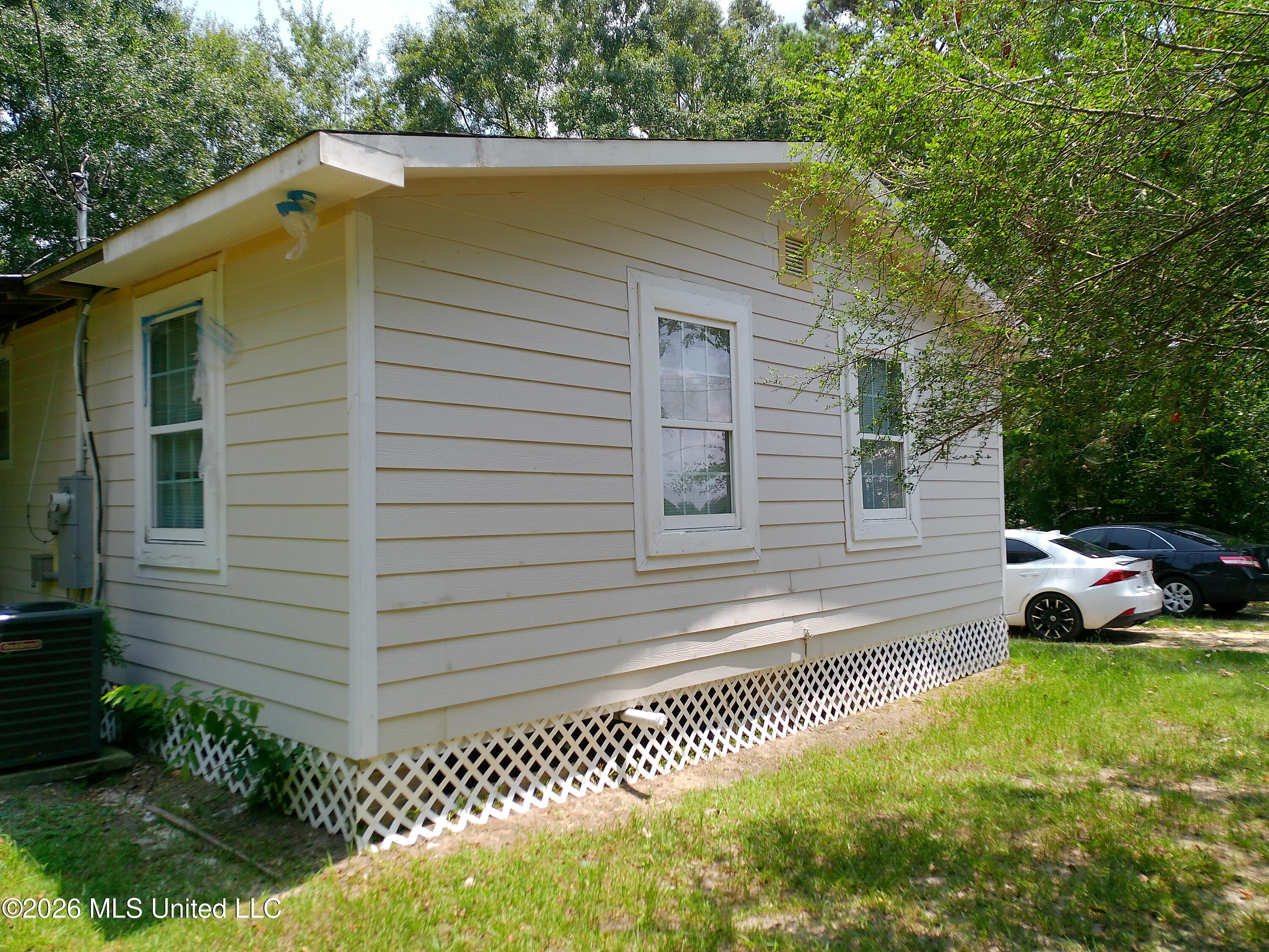 1645 Coy Avenue Property Photo 3