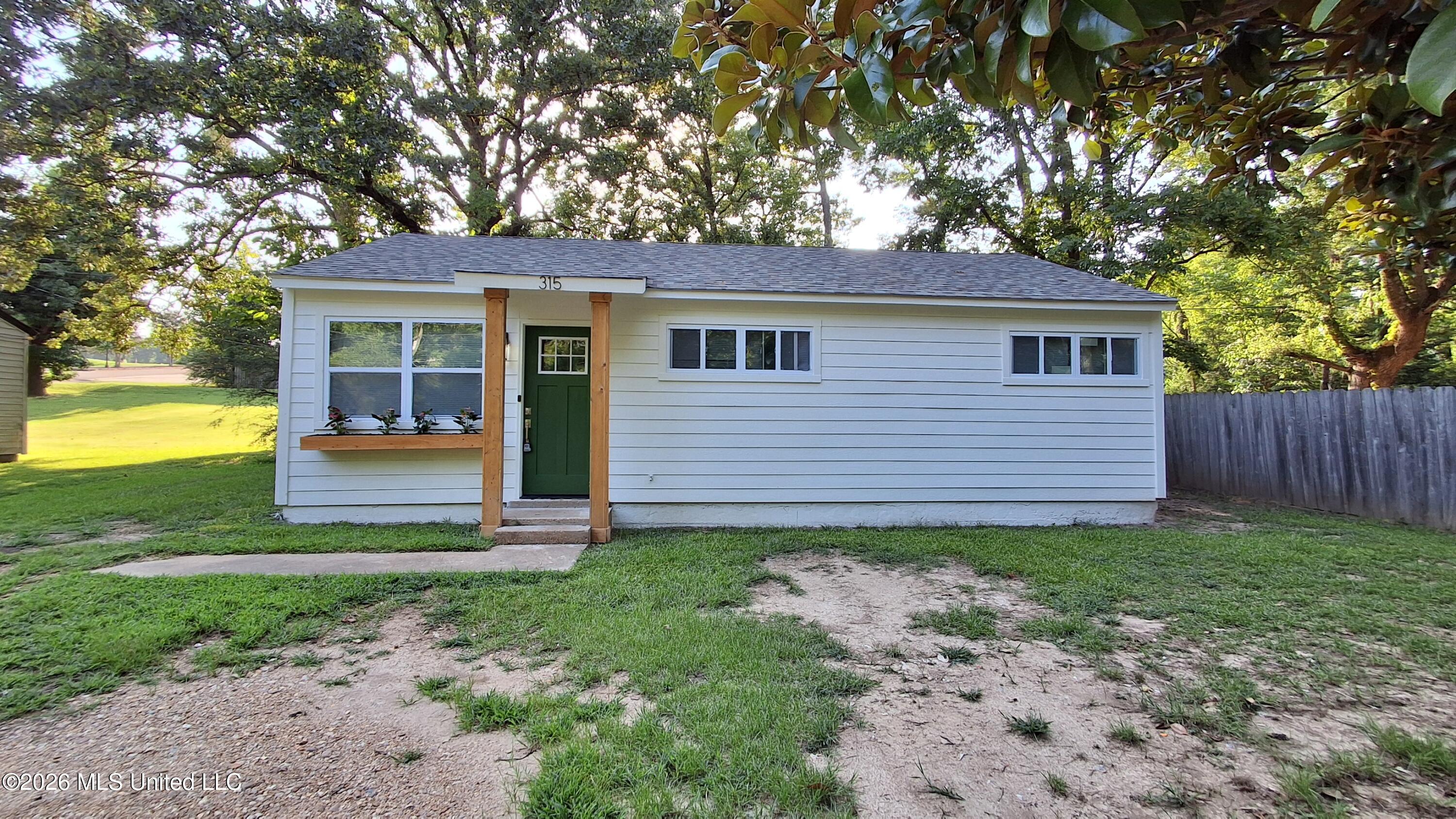 315 Willa Street Property Photo 1