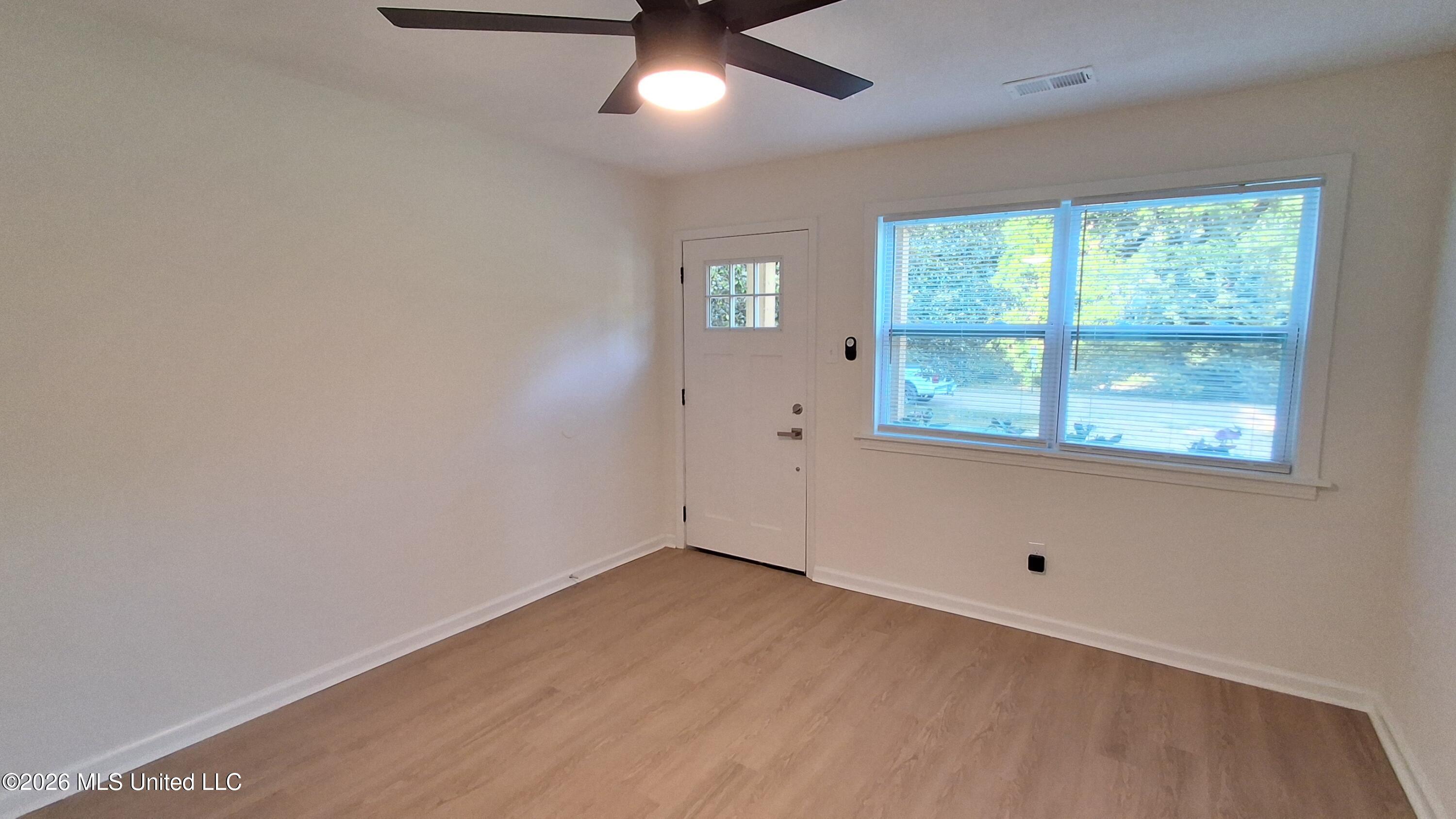 315 Willa Street Property Photo 6