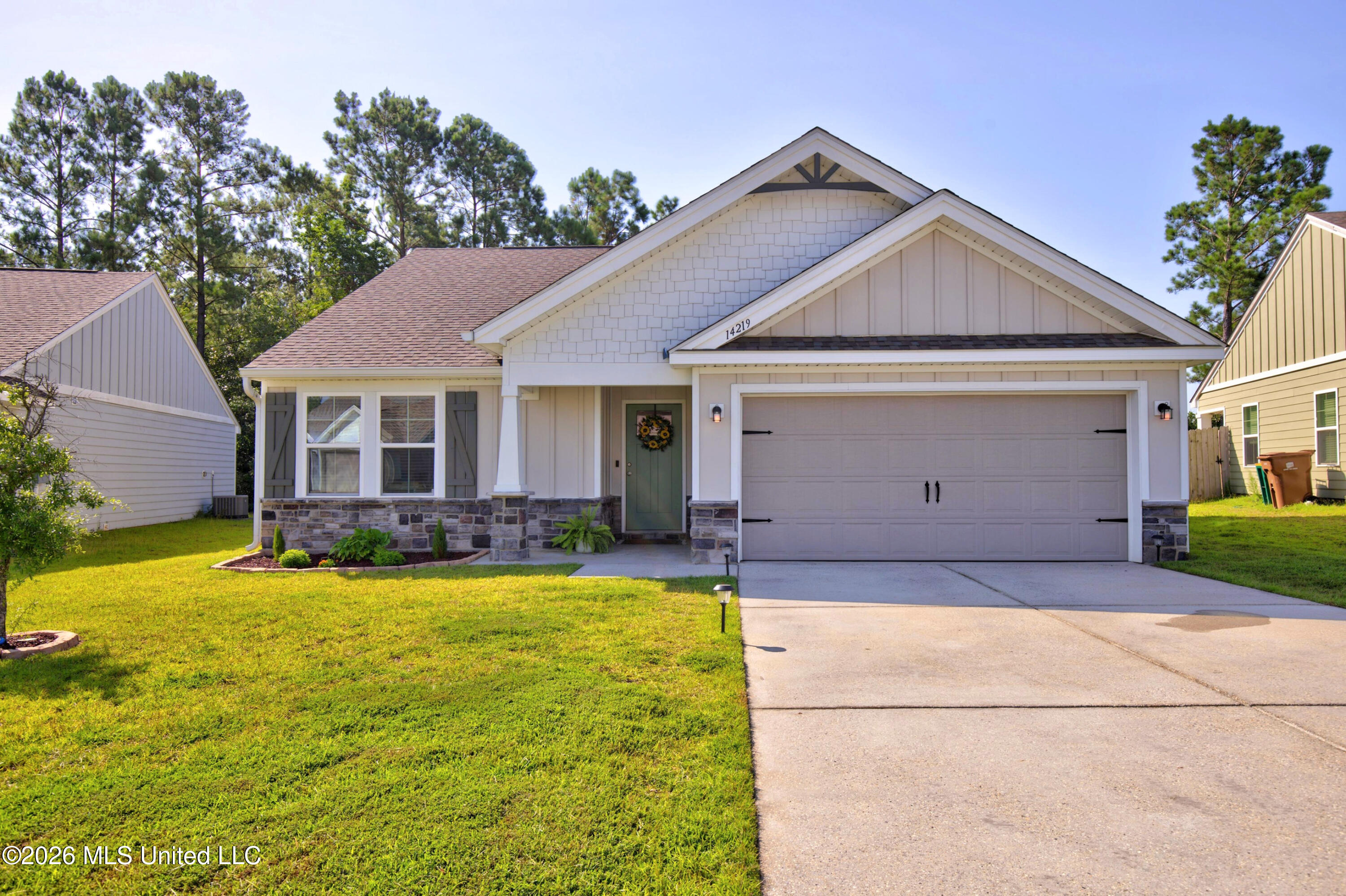 14219 Sanctuary Trails Drive Property Photo 1