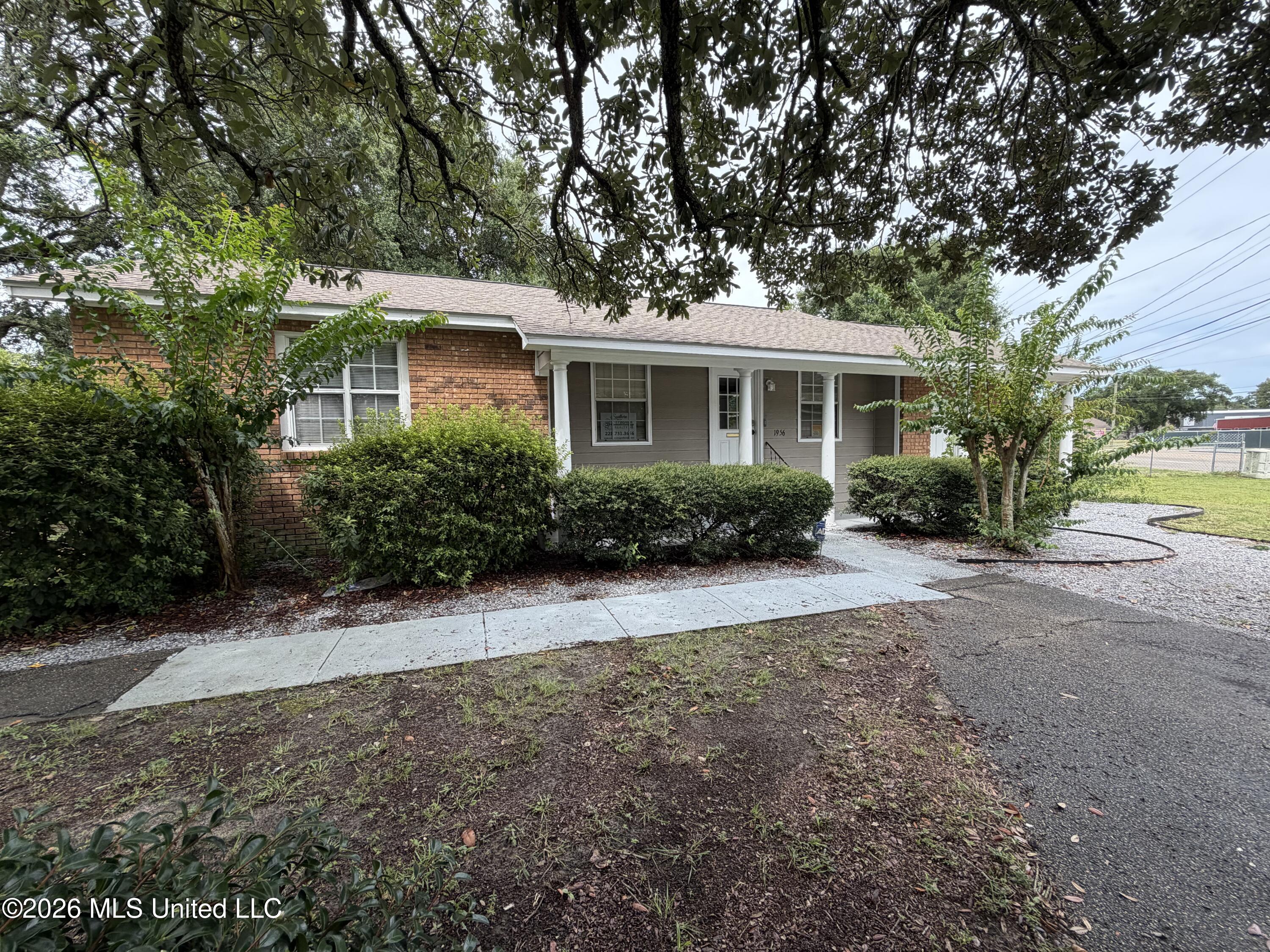 1946 Pass Road Property Photo 1