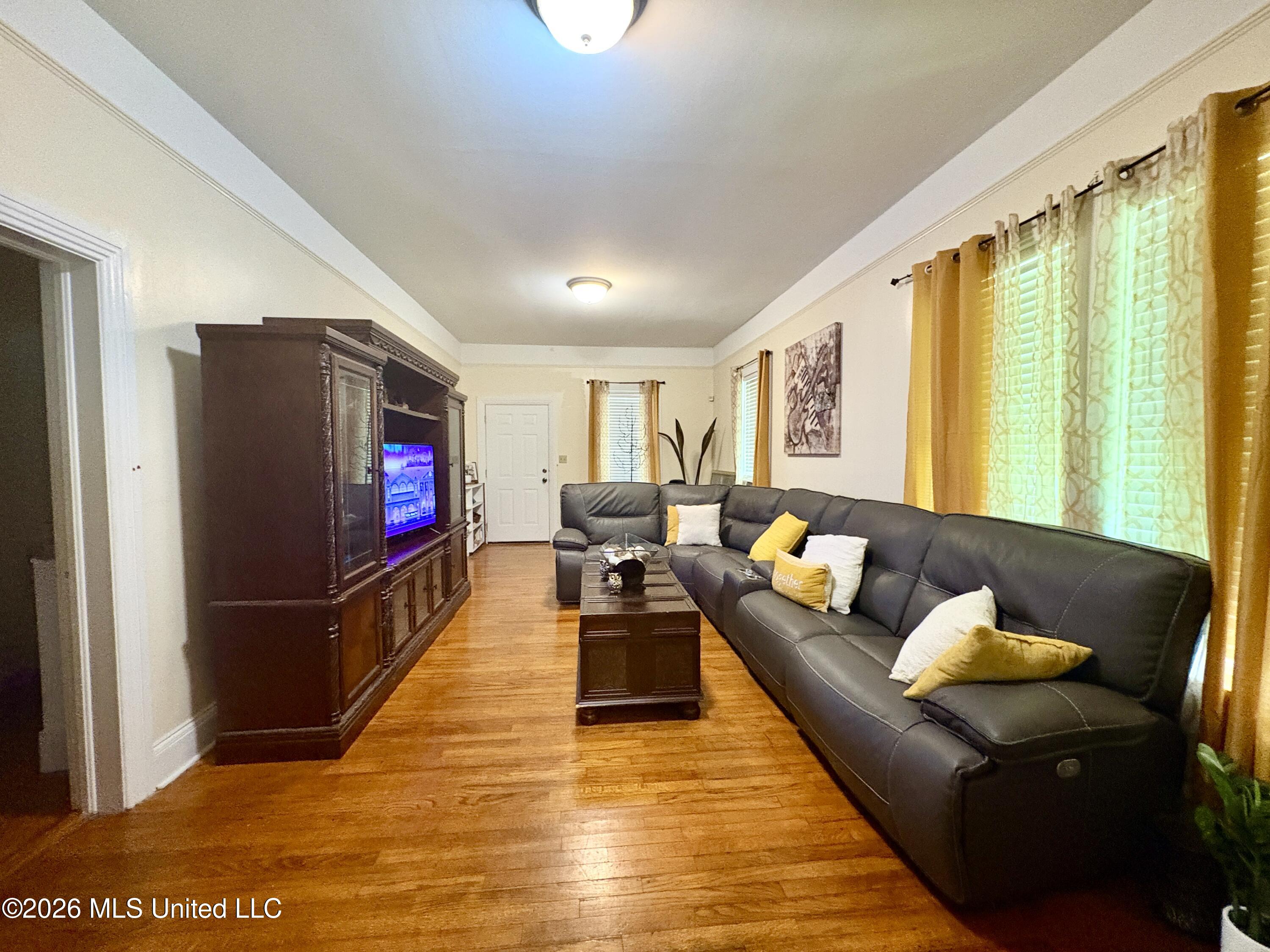 501 Virginia Avenue Property Photo 8