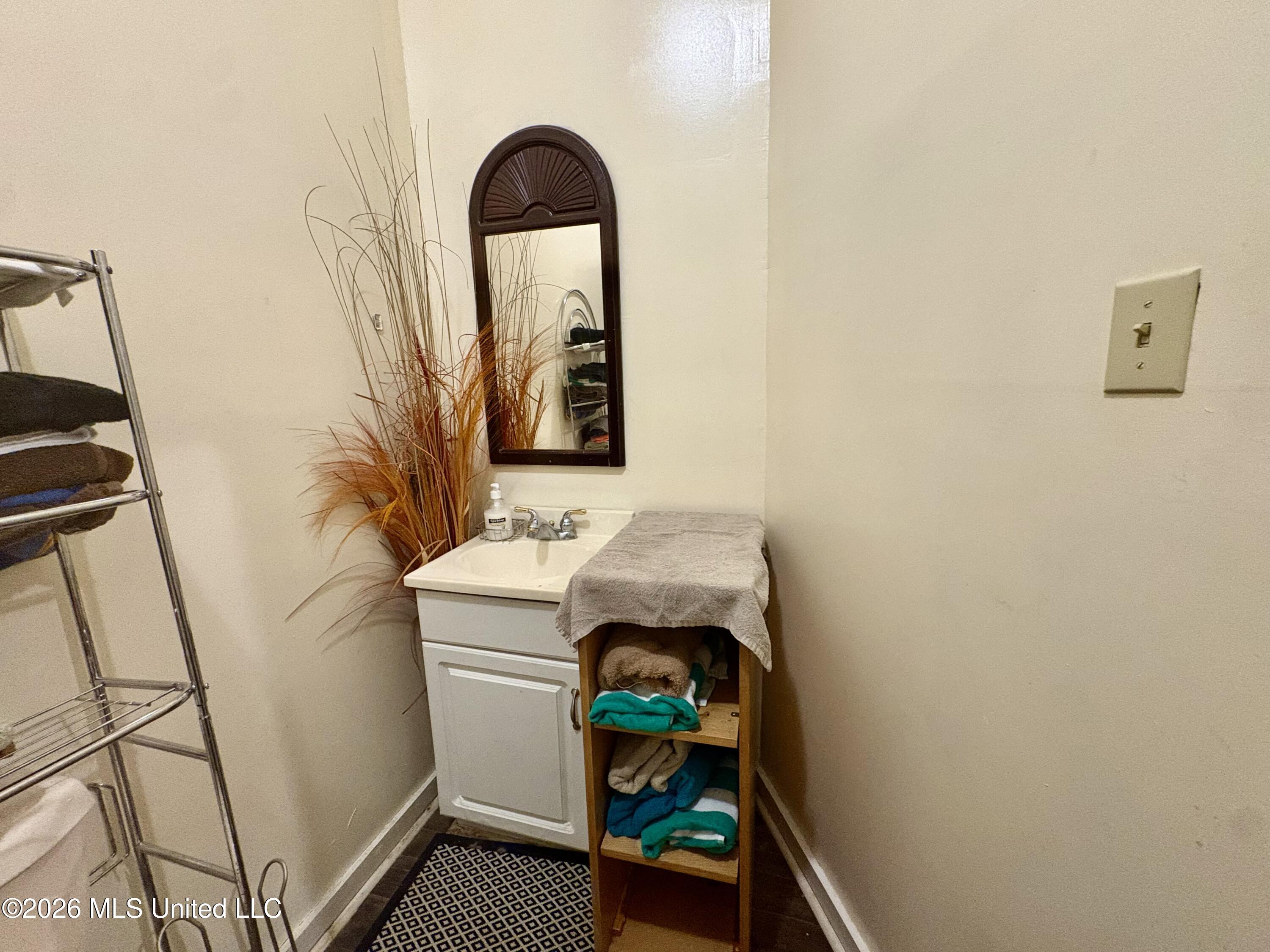 501 Virginia Avenue Property Photo 29