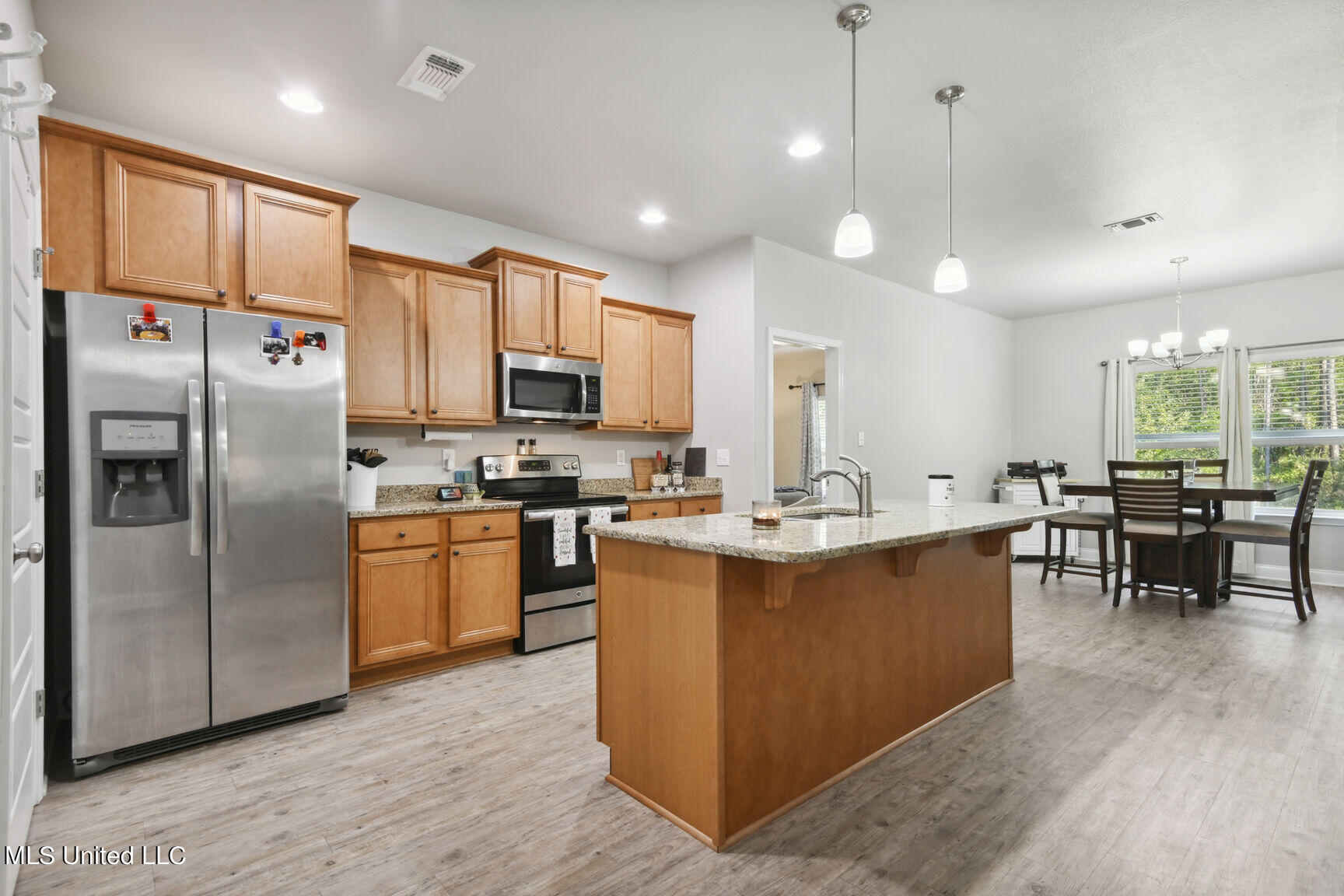 5361 Overland Drive Property Photo 11
