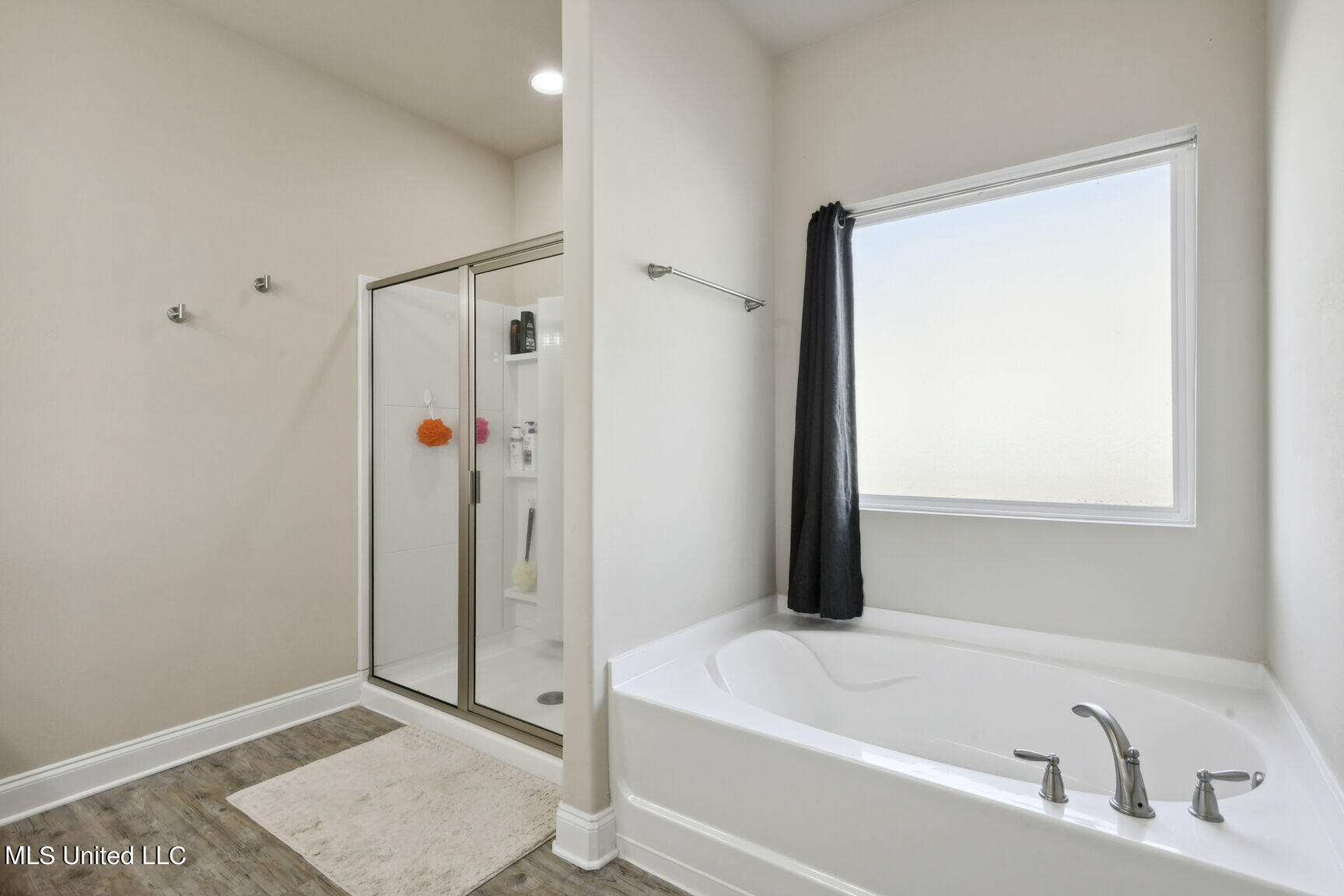 5361 Overland Drive Property Photo 13