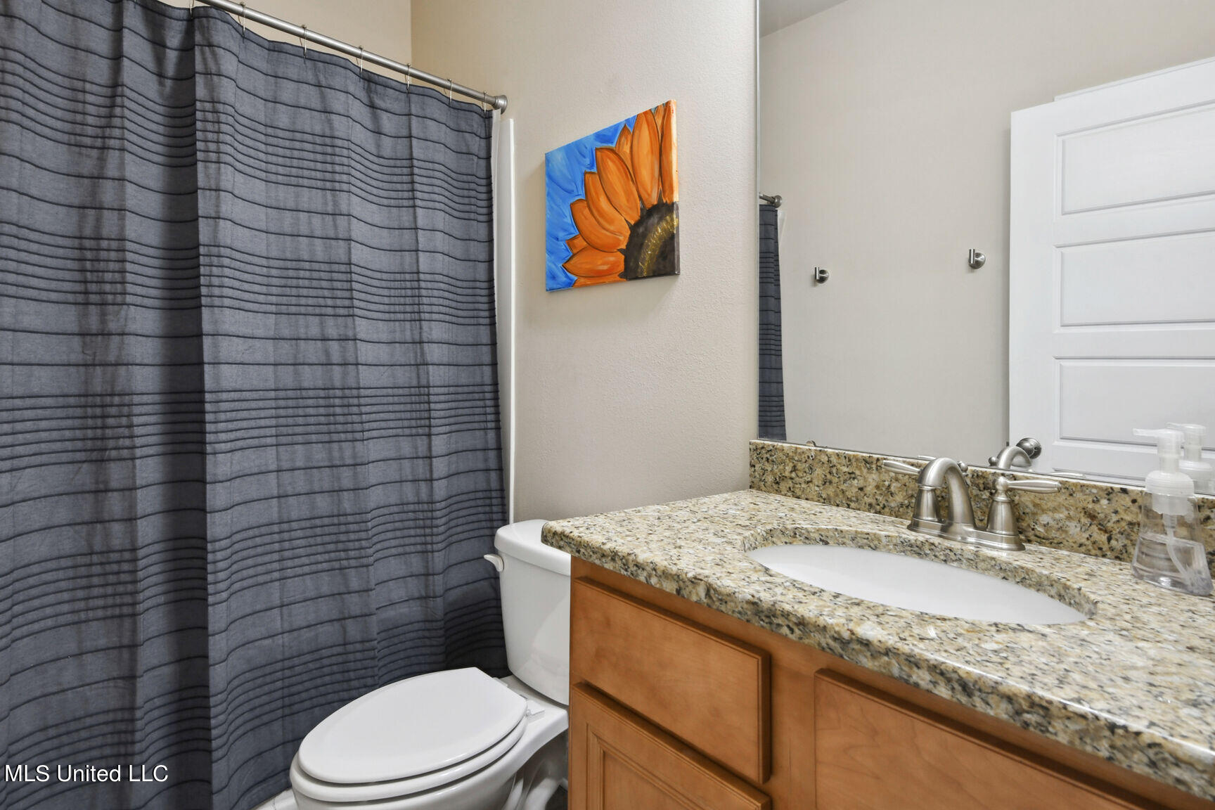 5361 Overland Drive Property Photo 17