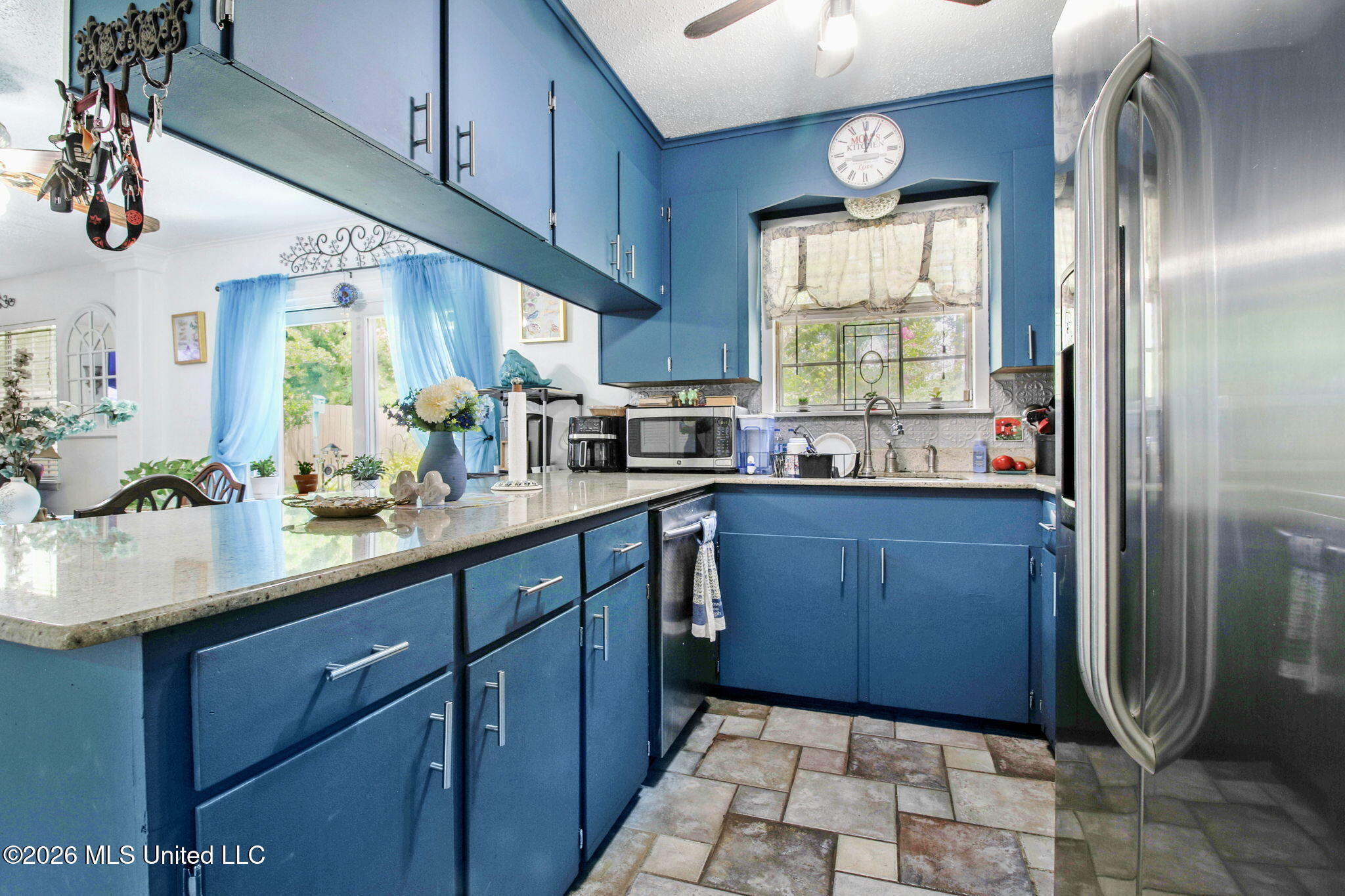 15214 Hamilton Street Property Photo 8