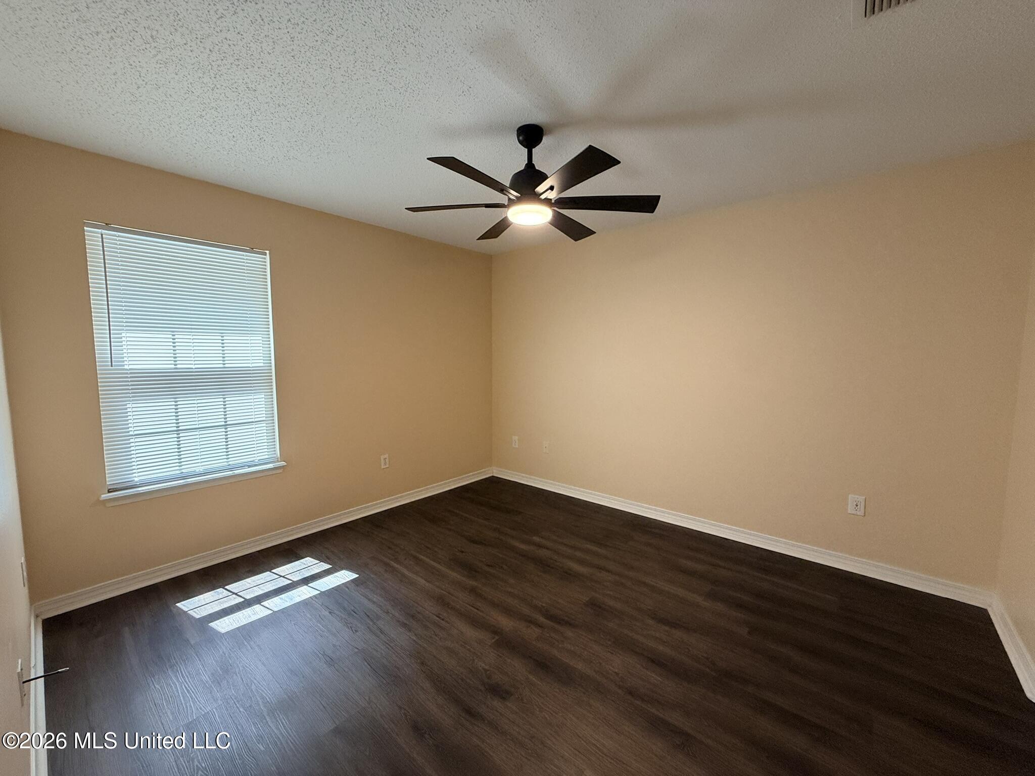 13401 Warren Drive Property Photo 7