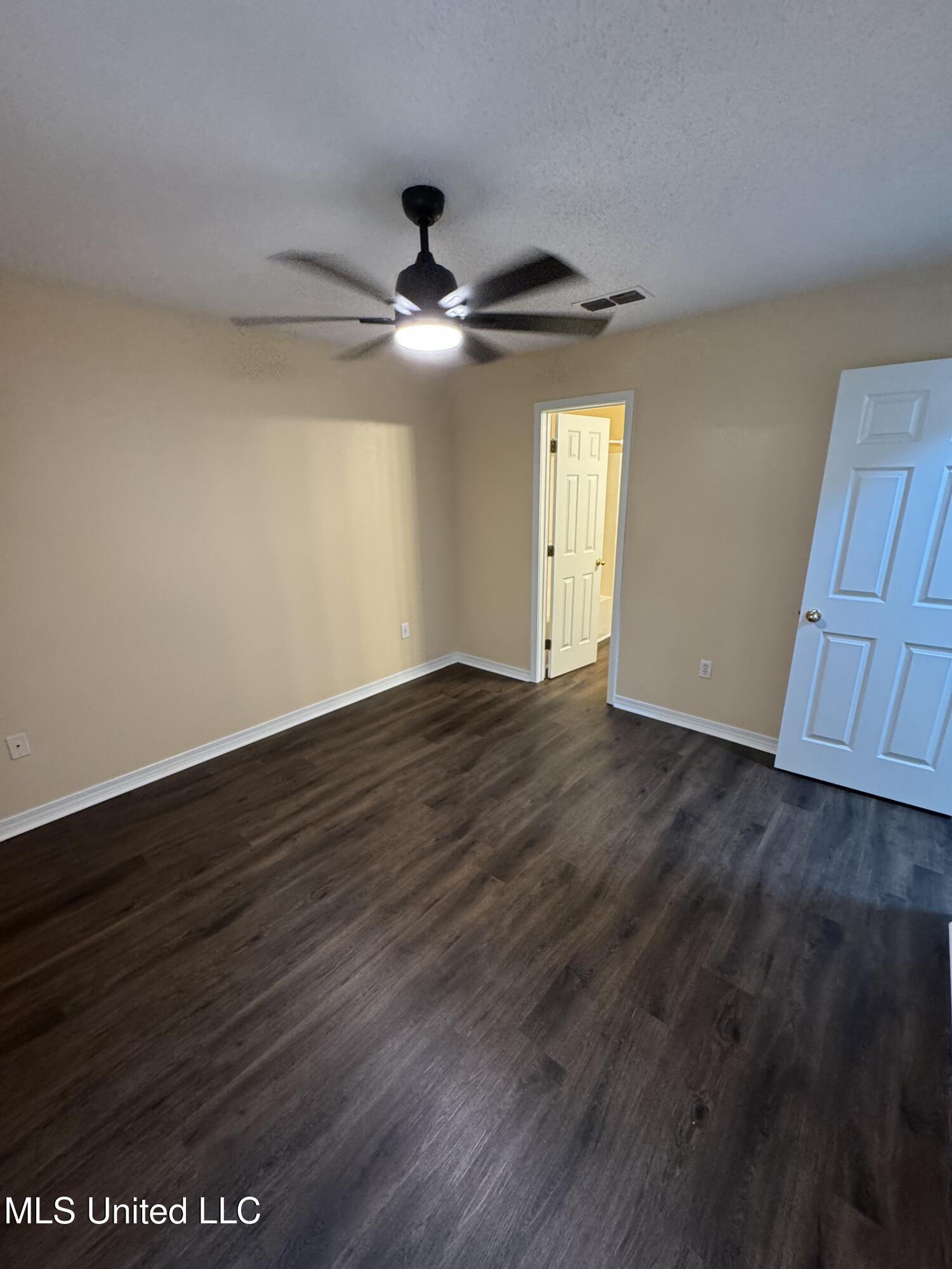 13401 Warren Drive Property Photo 14
