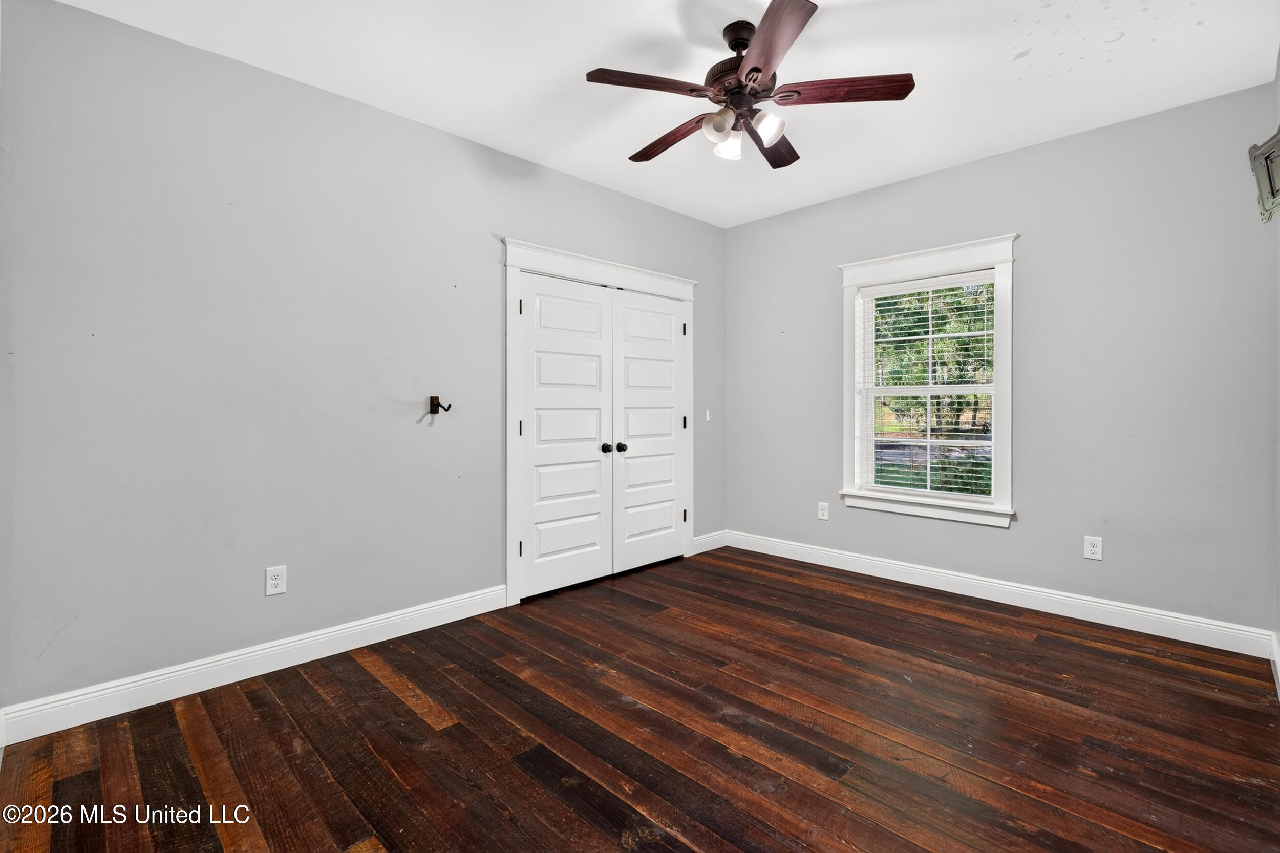 18 Harbor Lane Property Photo 17