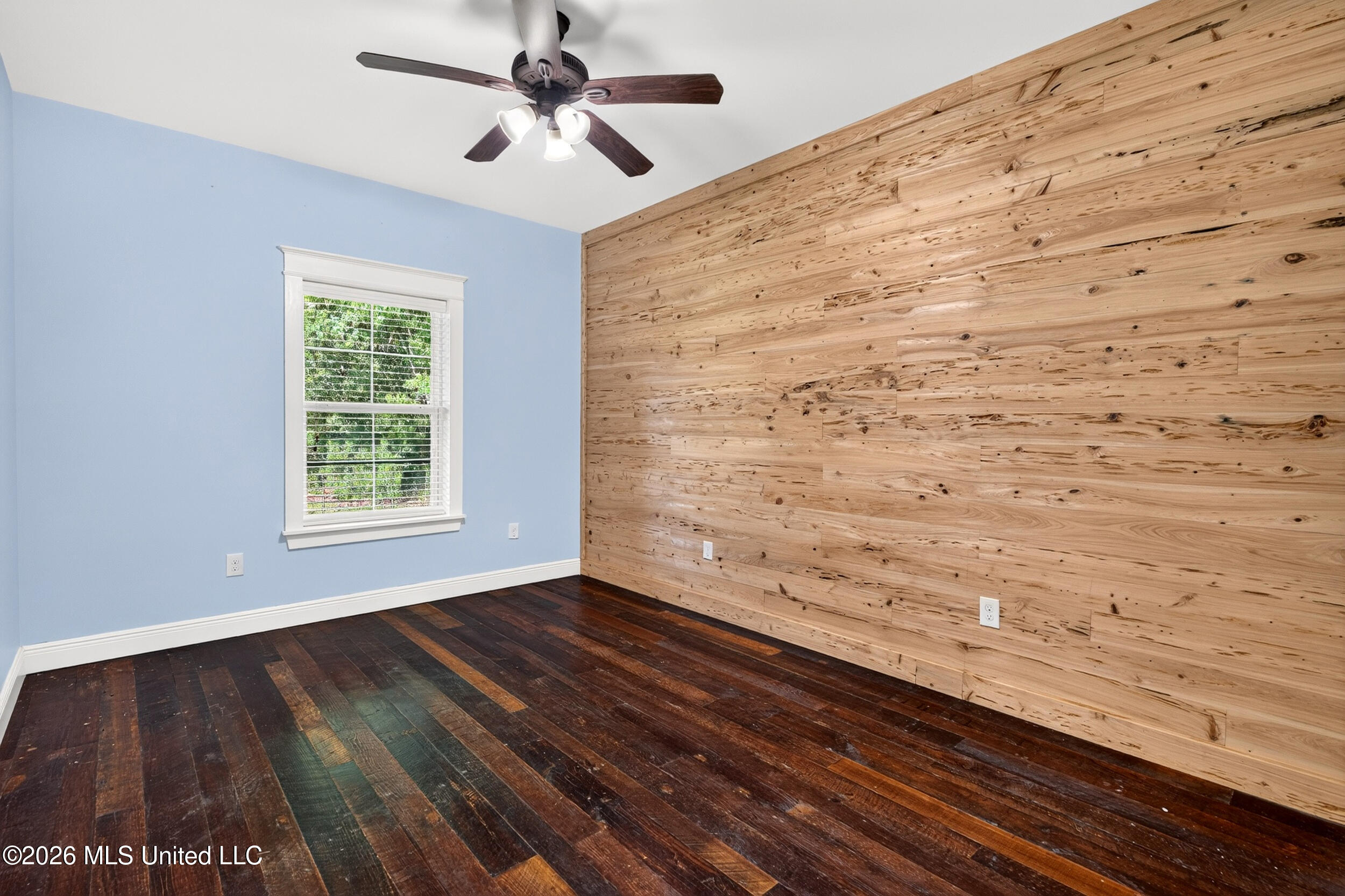 18 Harbor Lane Property Photo 19