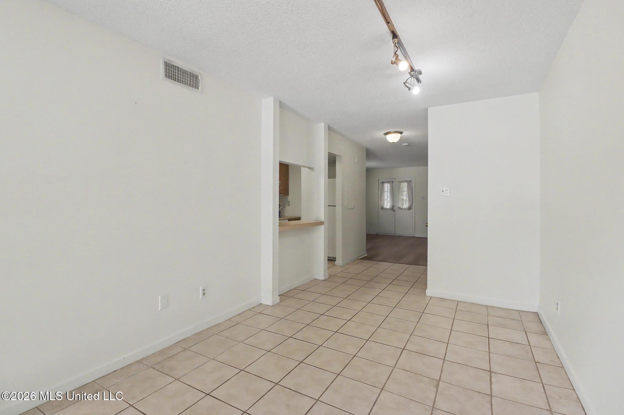 2501 Gulf Avenue Property Photo 3